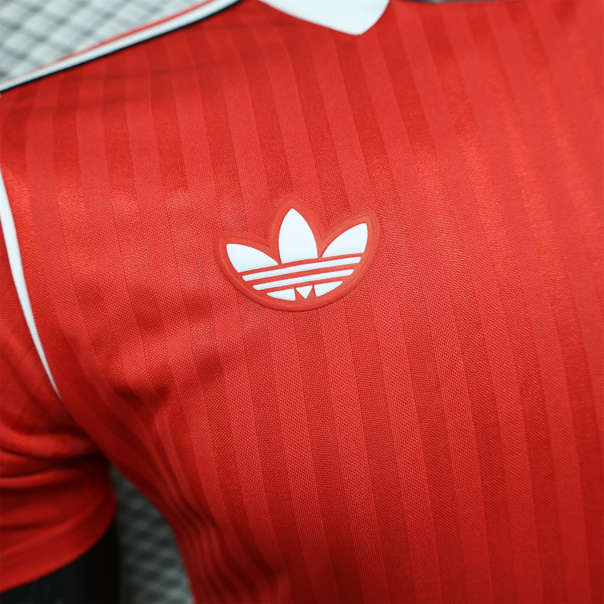 AlphaJersey-Manchester United 2025 Red Icon Retro Jersey - Player Version