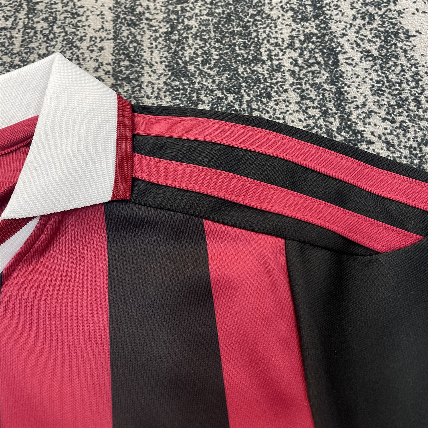 AlphaJersey-Retro AC Milan 2009-10 Home Red Kids Kit