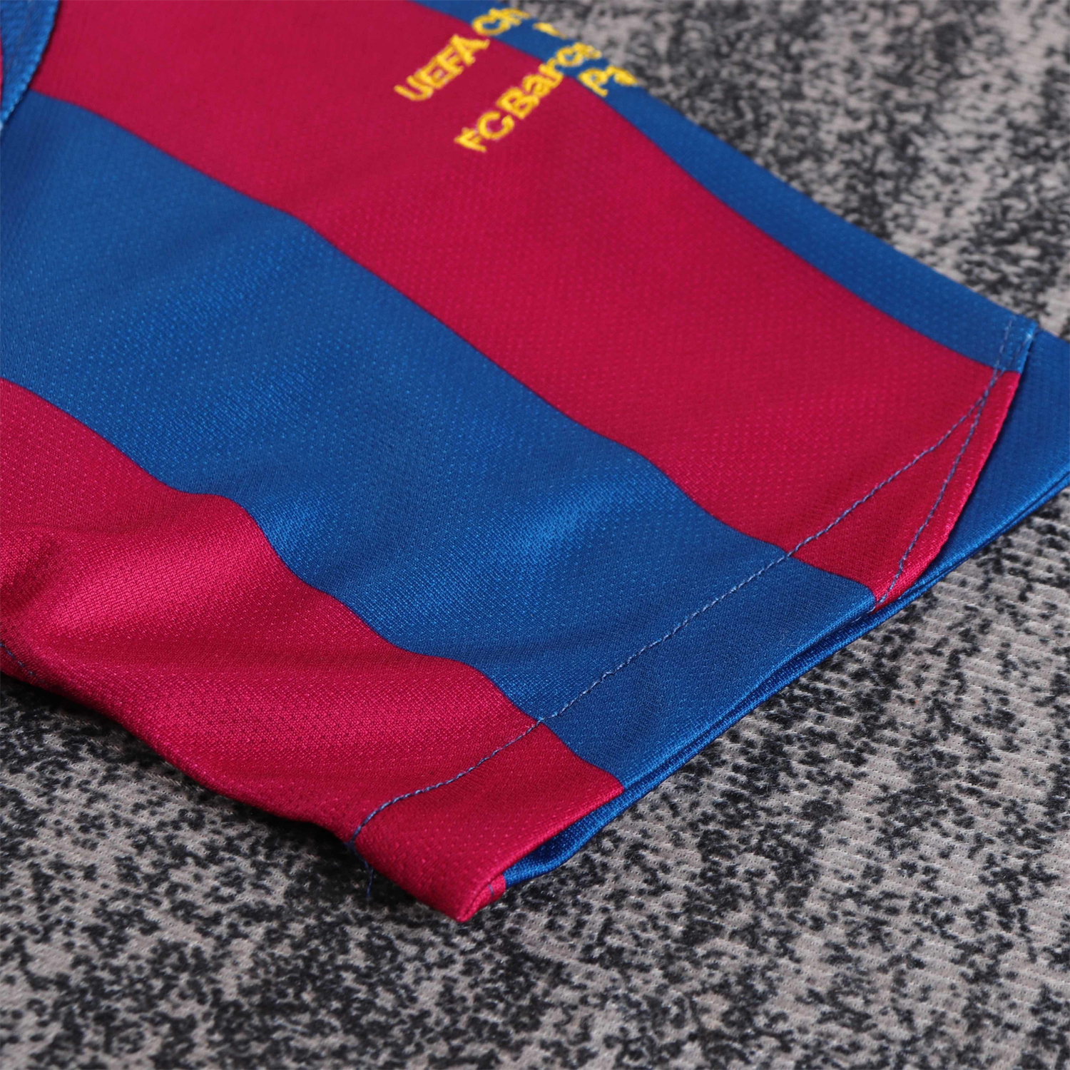 AlphaJersey-Retro Barcelona 2005-06 Home Stadium Kids Kit - Champions League Version