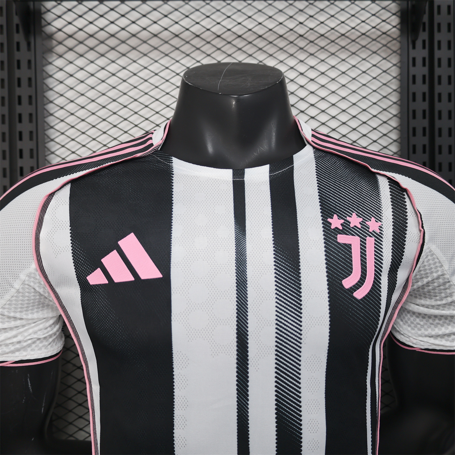 AlphaJersey-Juventus 25-26 Home Stadium Jersey - Player Version
