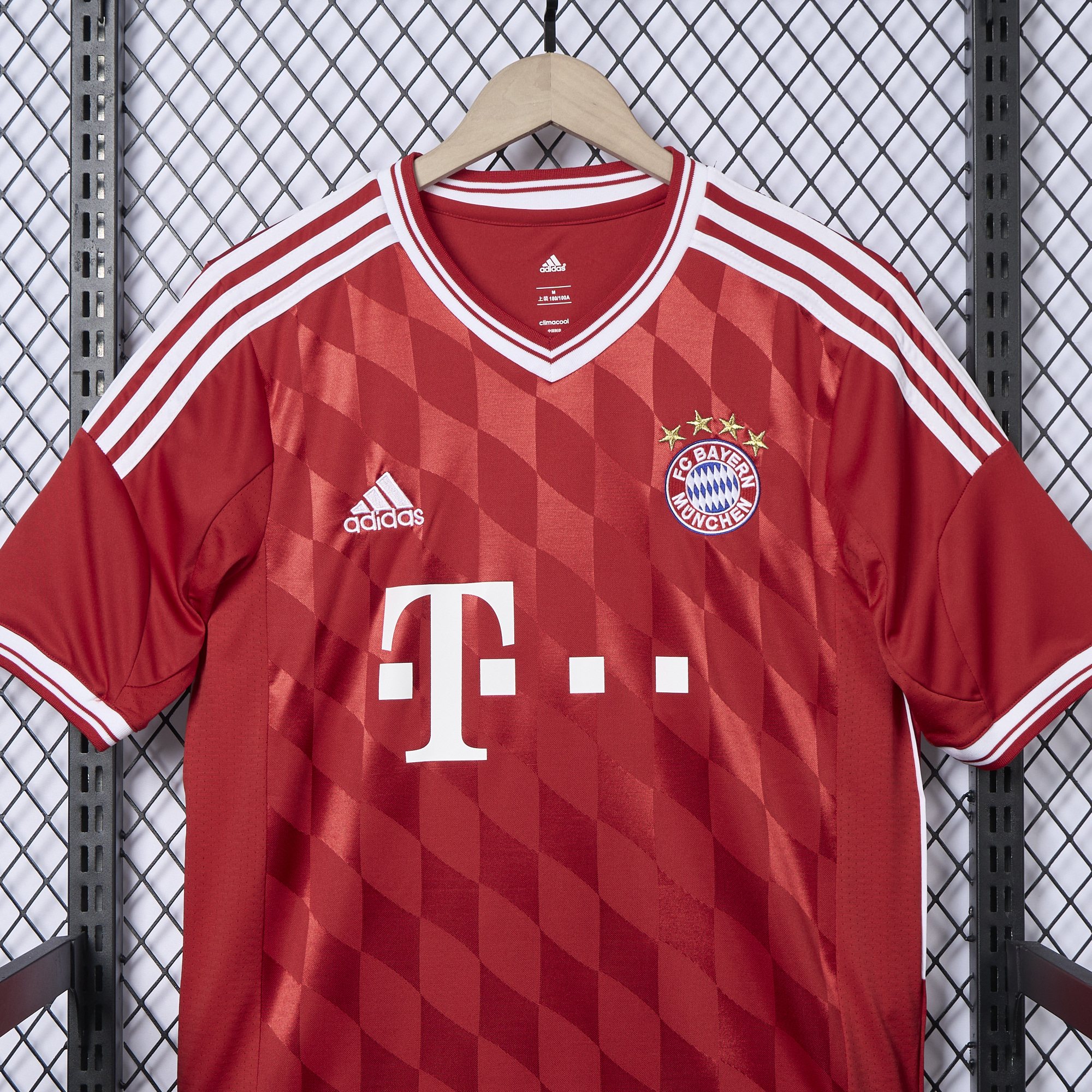 AlphaJersey-Retro Bayern Munich 13-14 Home Jersey