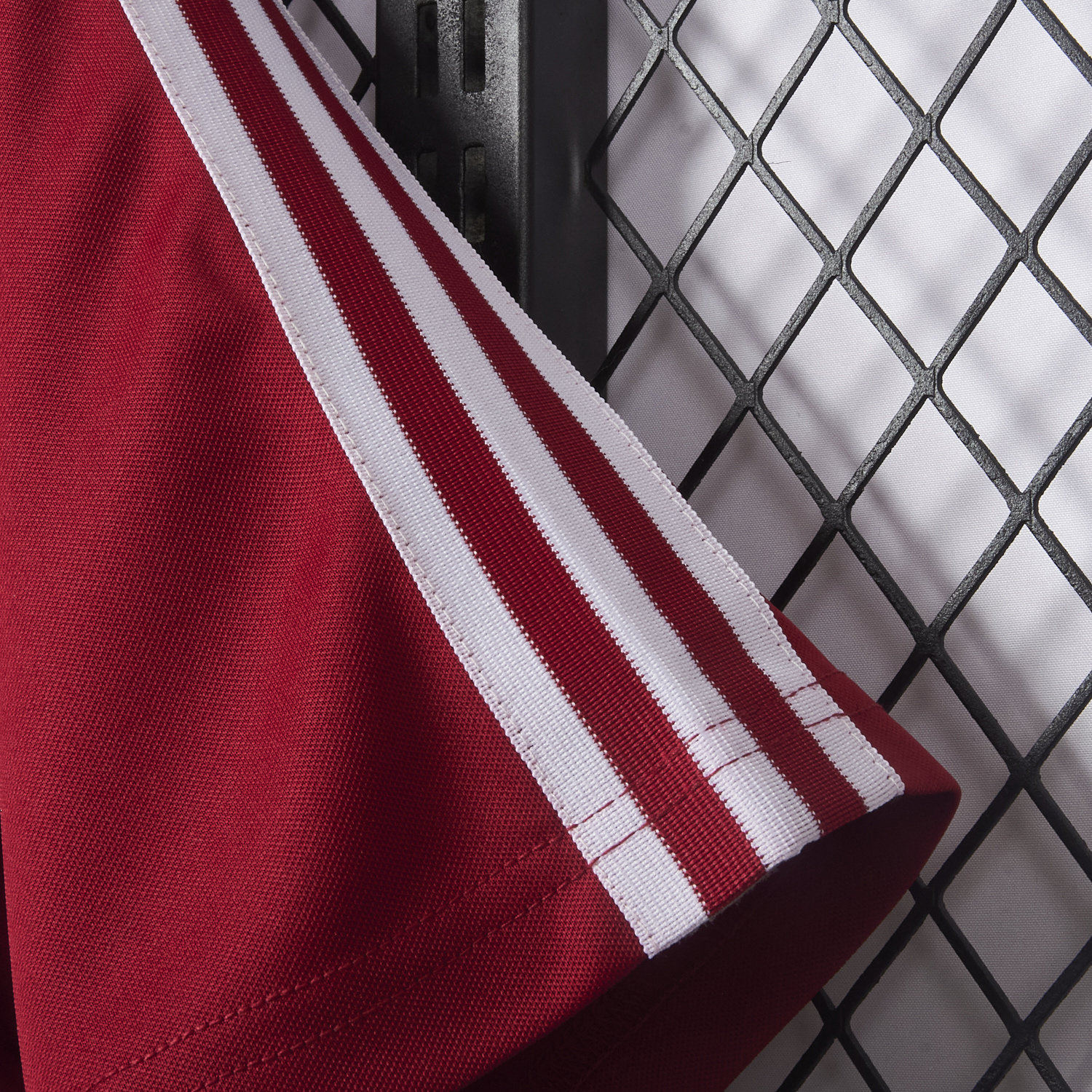 AlphaJersey-Retro Hannover 96 1991-92 Home Jersey