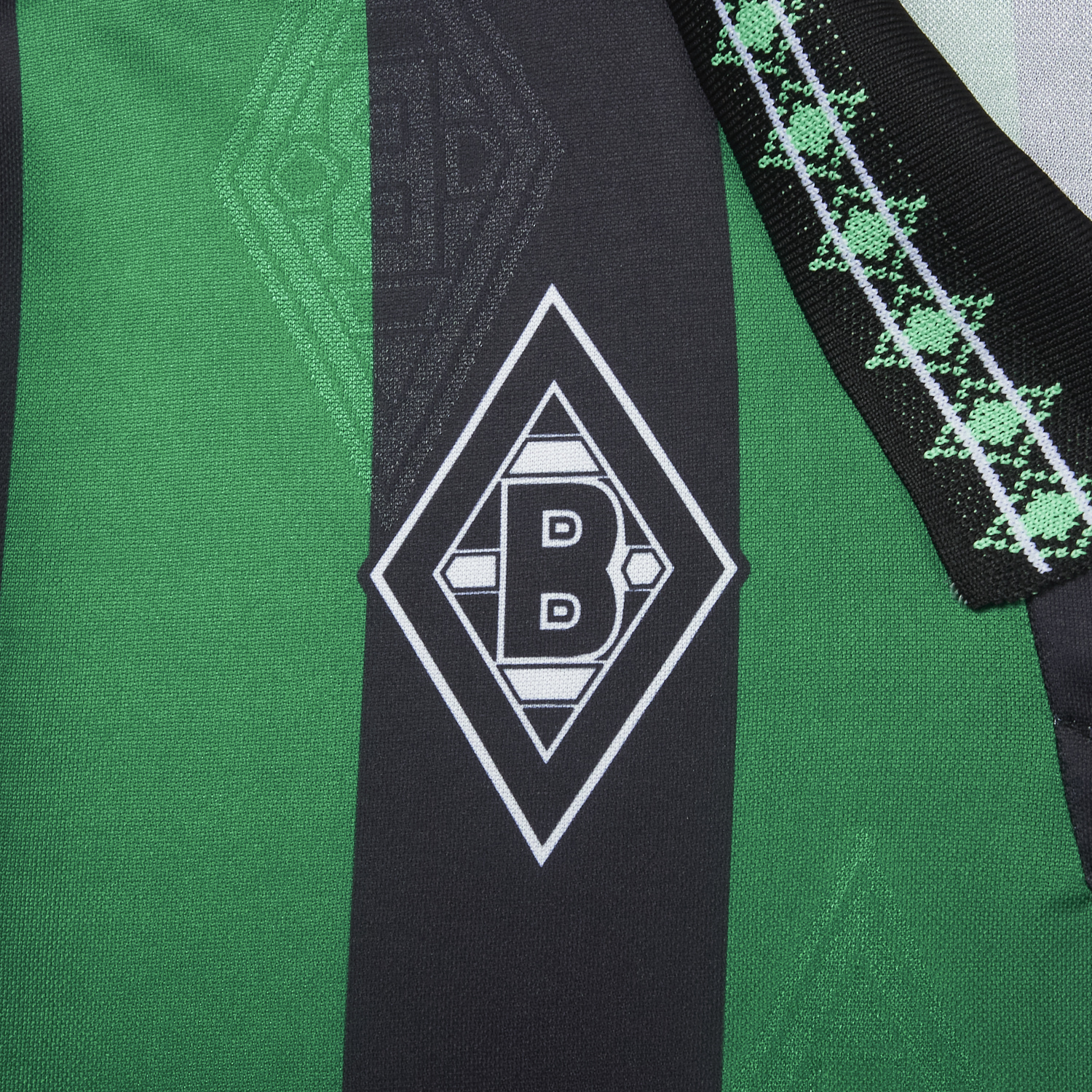 AlphaJersey-Retro Borussia Mönchengladbach 1995-96 Away Jersey