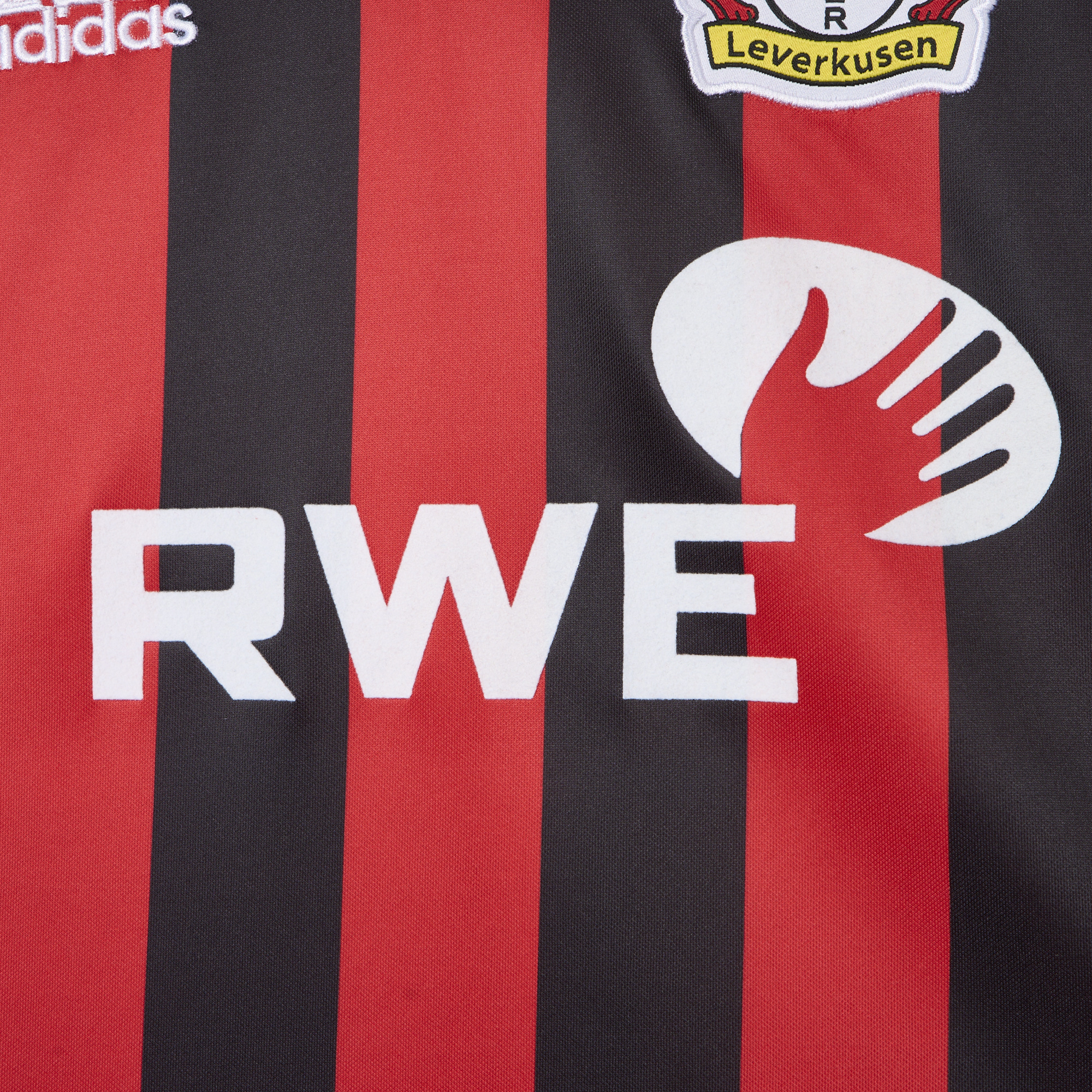 AlphaJersey-Retro Bayer 04 Leverkusen 2001-02 Home Jersey