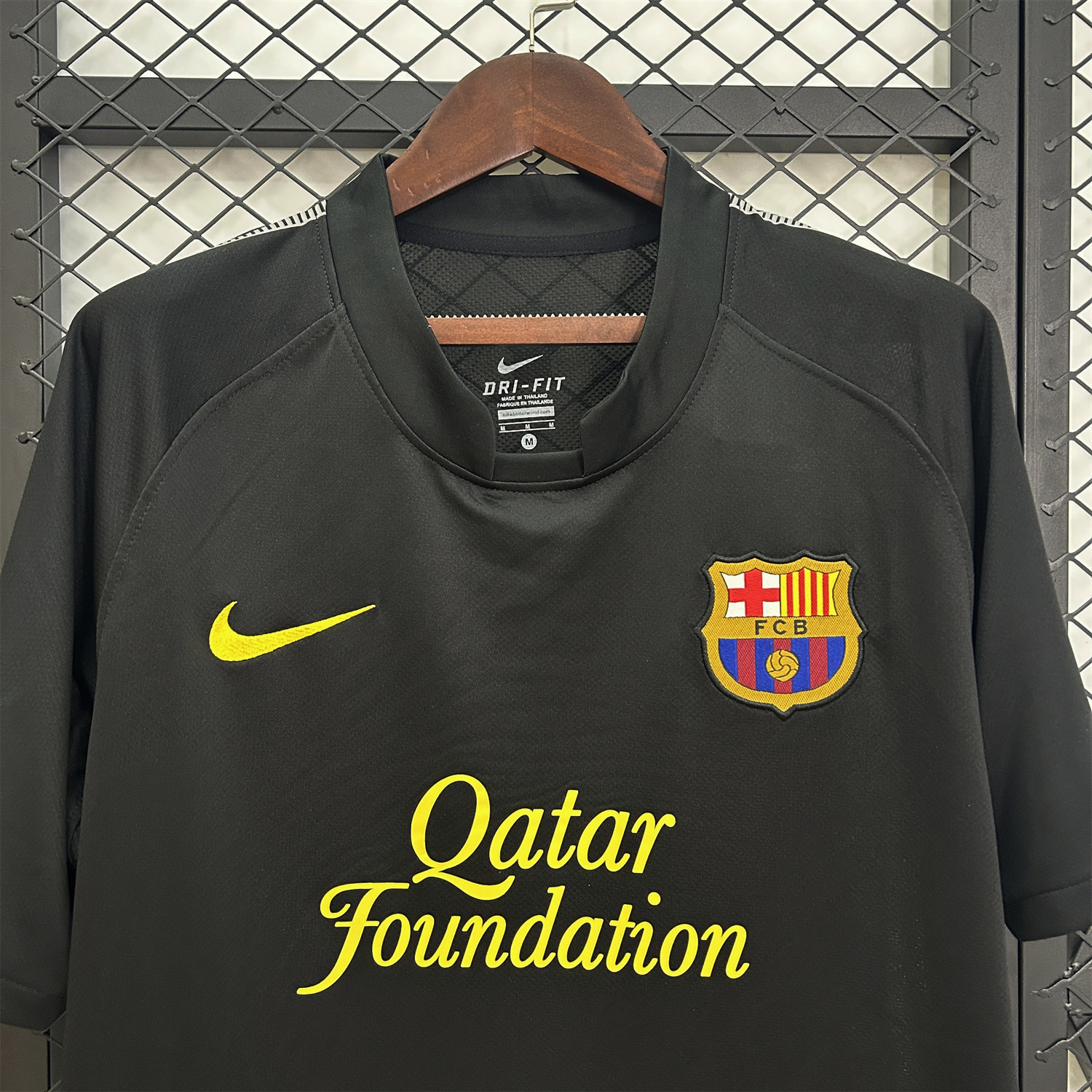 AlphaJersey-Retro Barcelona 11-12 Away Jersey