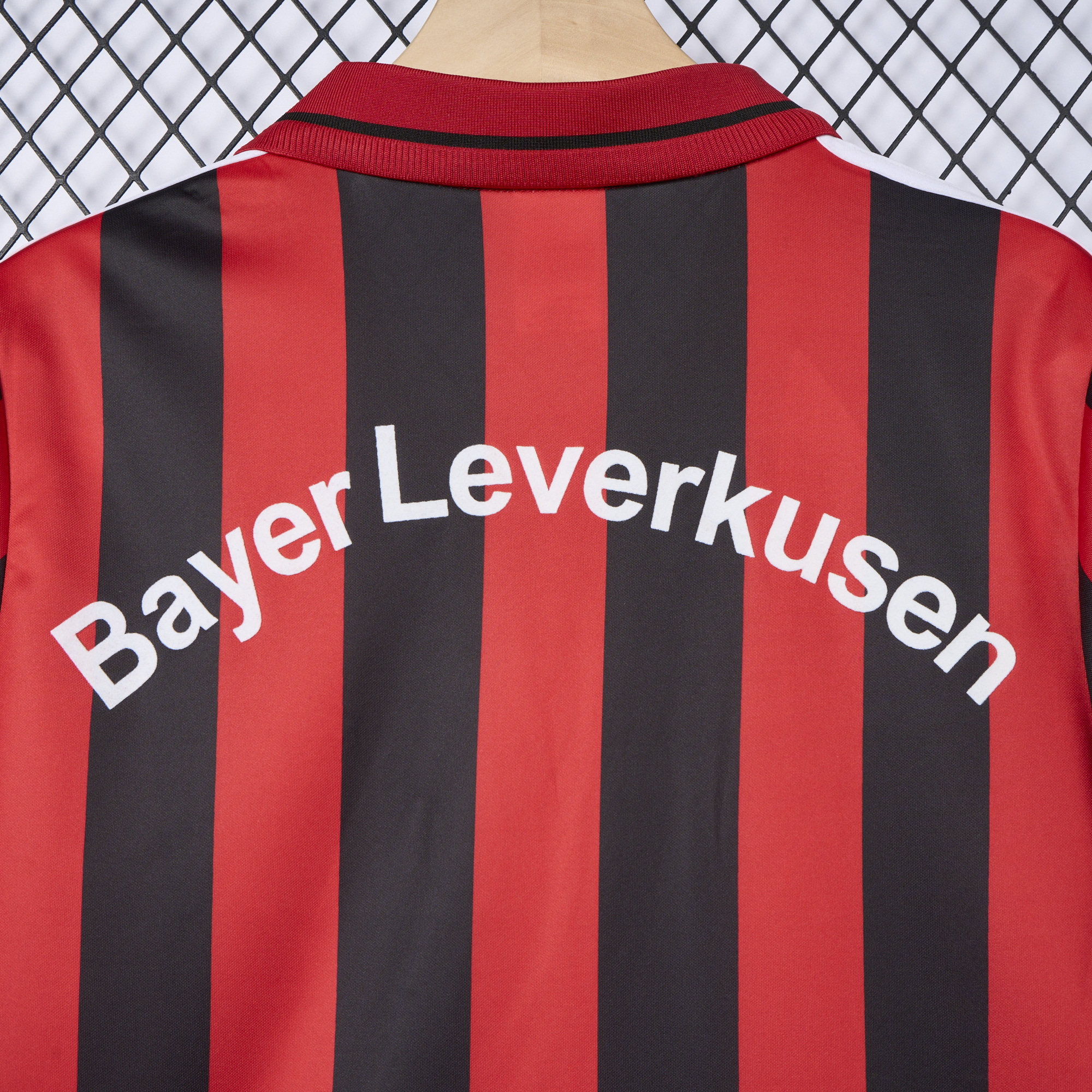 AlphaJersey-Retro Bayer 04 Leverkusen 2001-02 Home Jersey