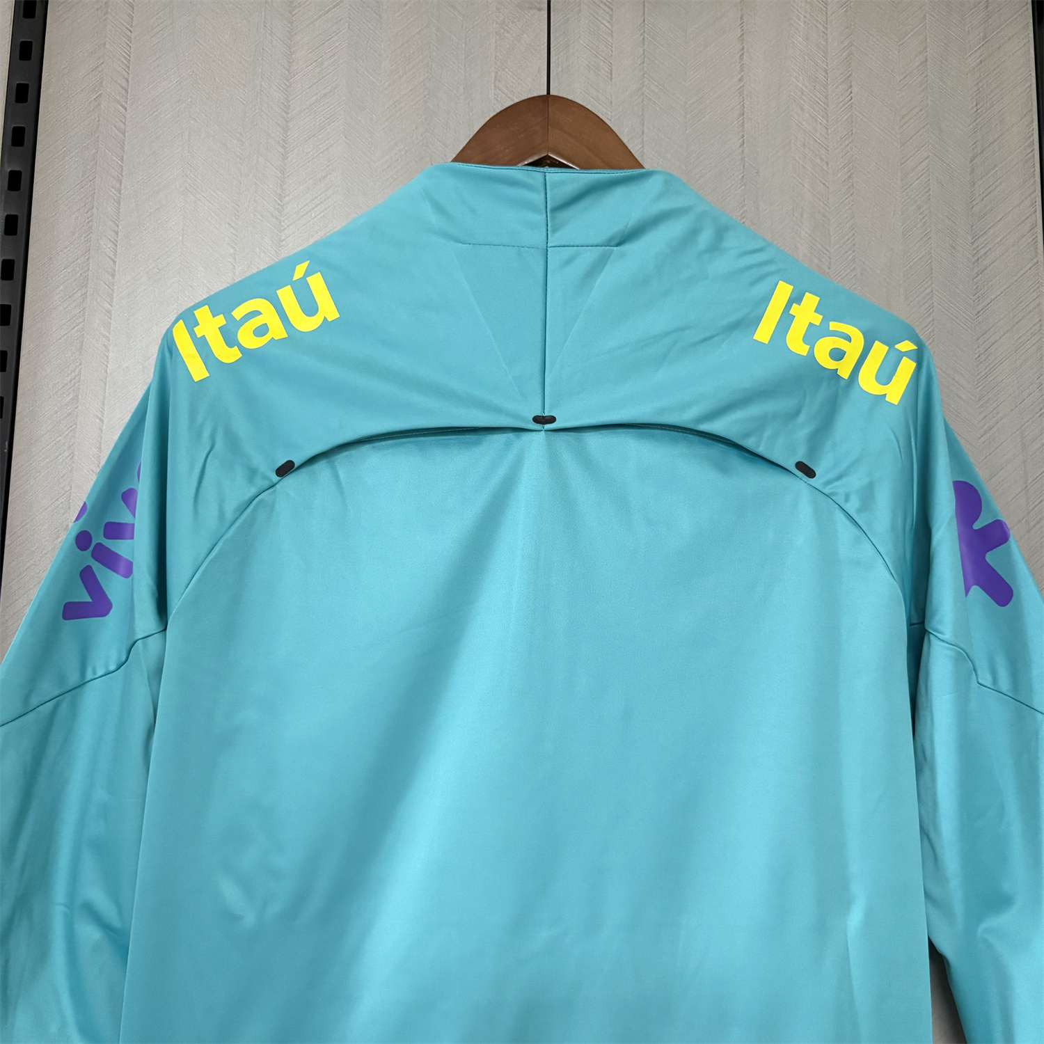 AlphaJersey-Retro Brazil 2022 Pre-Match Cyan Windbreaker