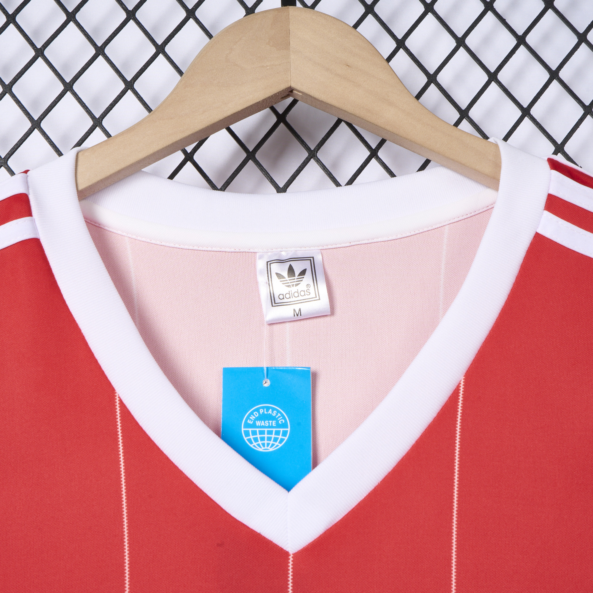 AlphaJersey-Retro Hamburger SV 83-84 Away Stadium Jersey