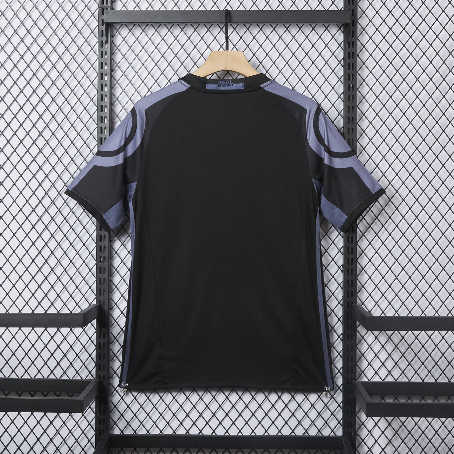 AlphaJersey-Retro Real Madrid 16-17 Third Jersey