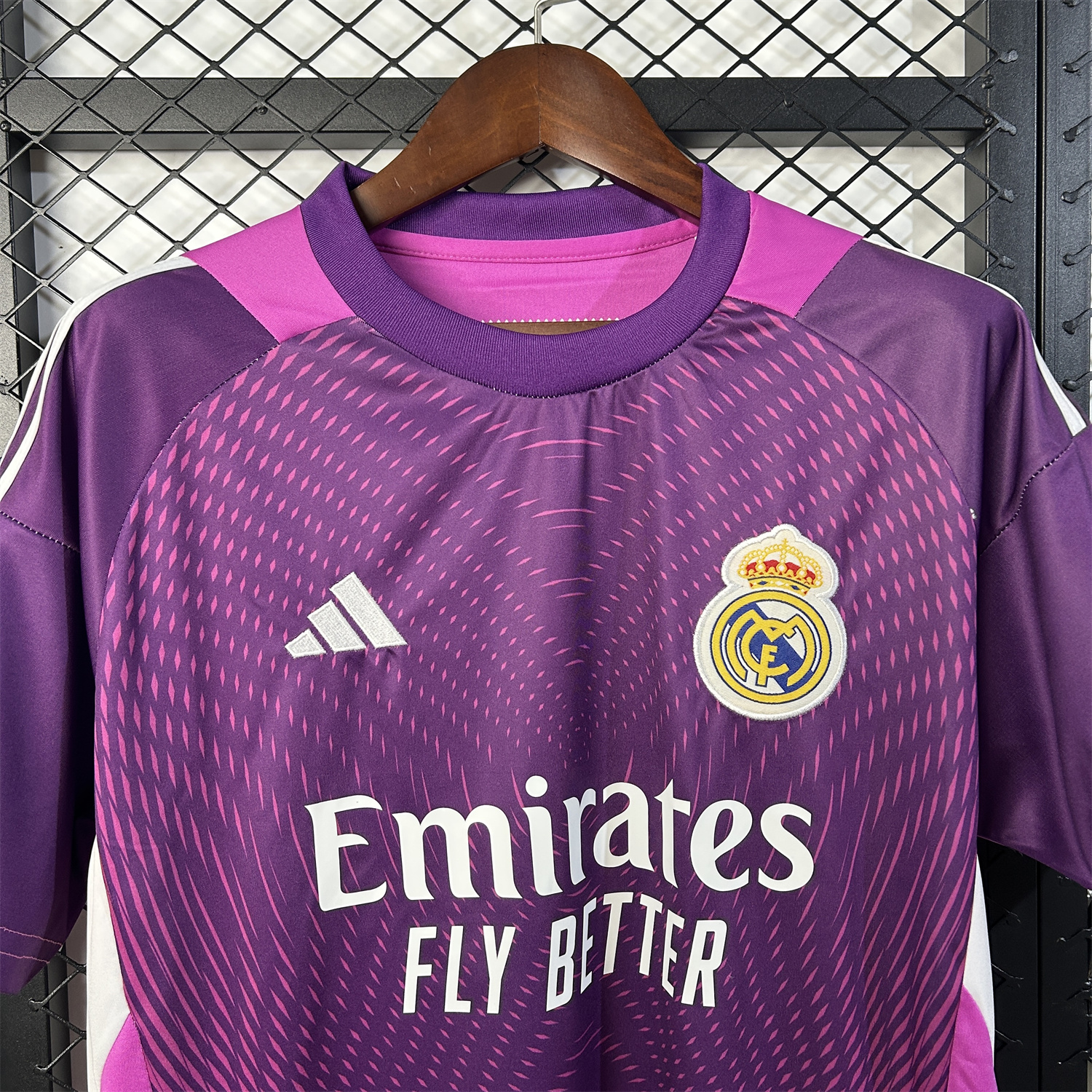 AlphaJersey-Real Madrid 25-26 Purple Goalkeeper Jersey - Fans Version