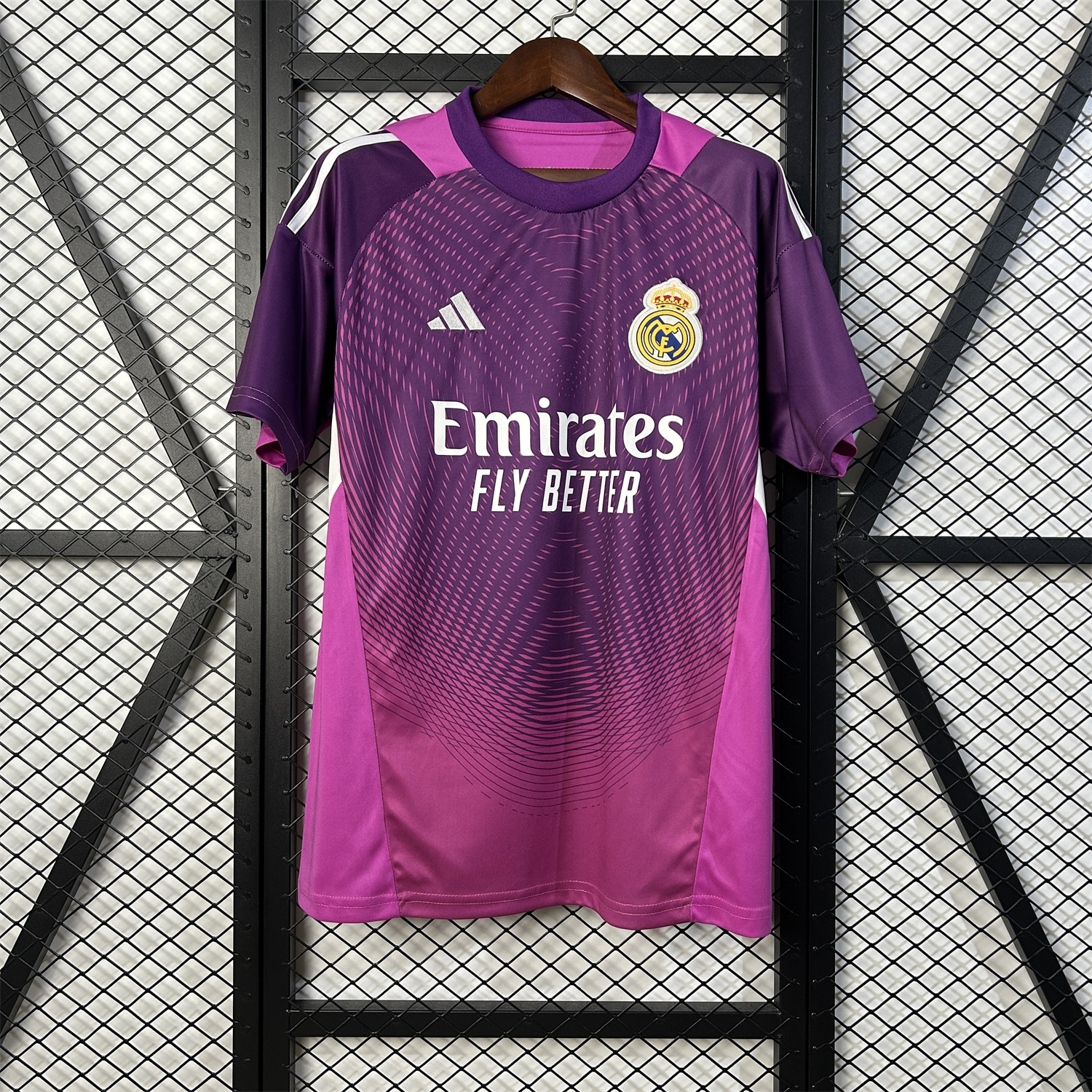 AlphaJersey-Real Madrid 25-26 Purple Goalkeeper Jersey - Fans Version
