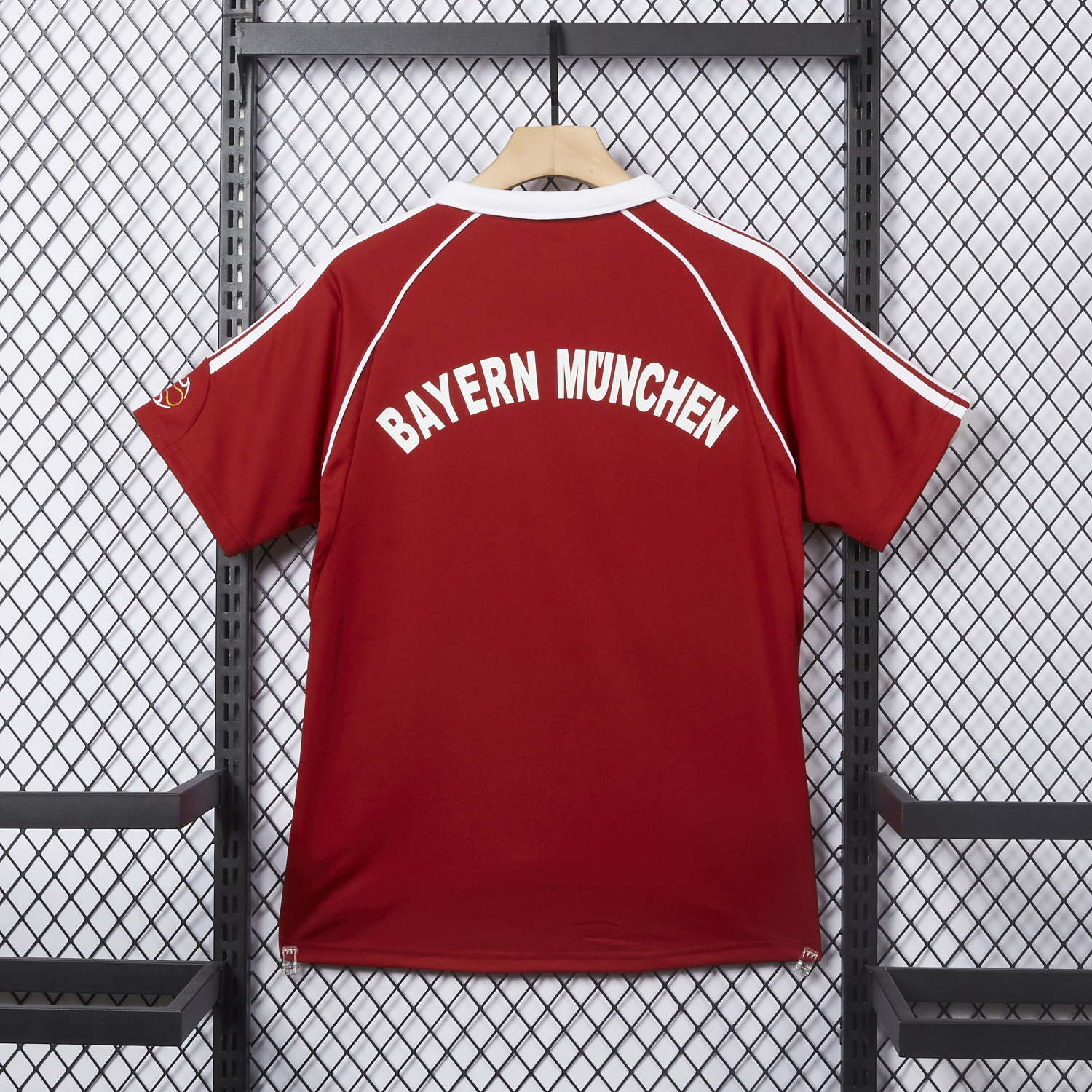 AlphaJersey-Retro Bayern Munich 2006-07 Home Jersey