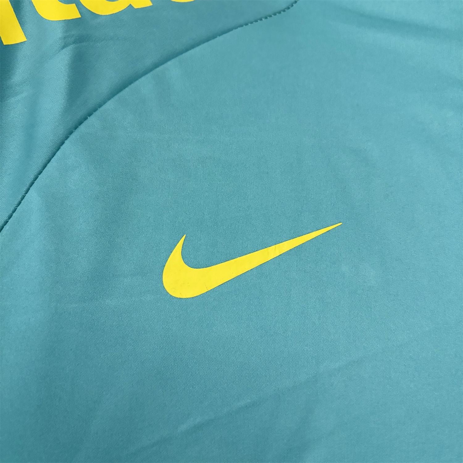 AlphaJersey-Retro Brazil 2022 Pre-Match Cyan Windbreaker