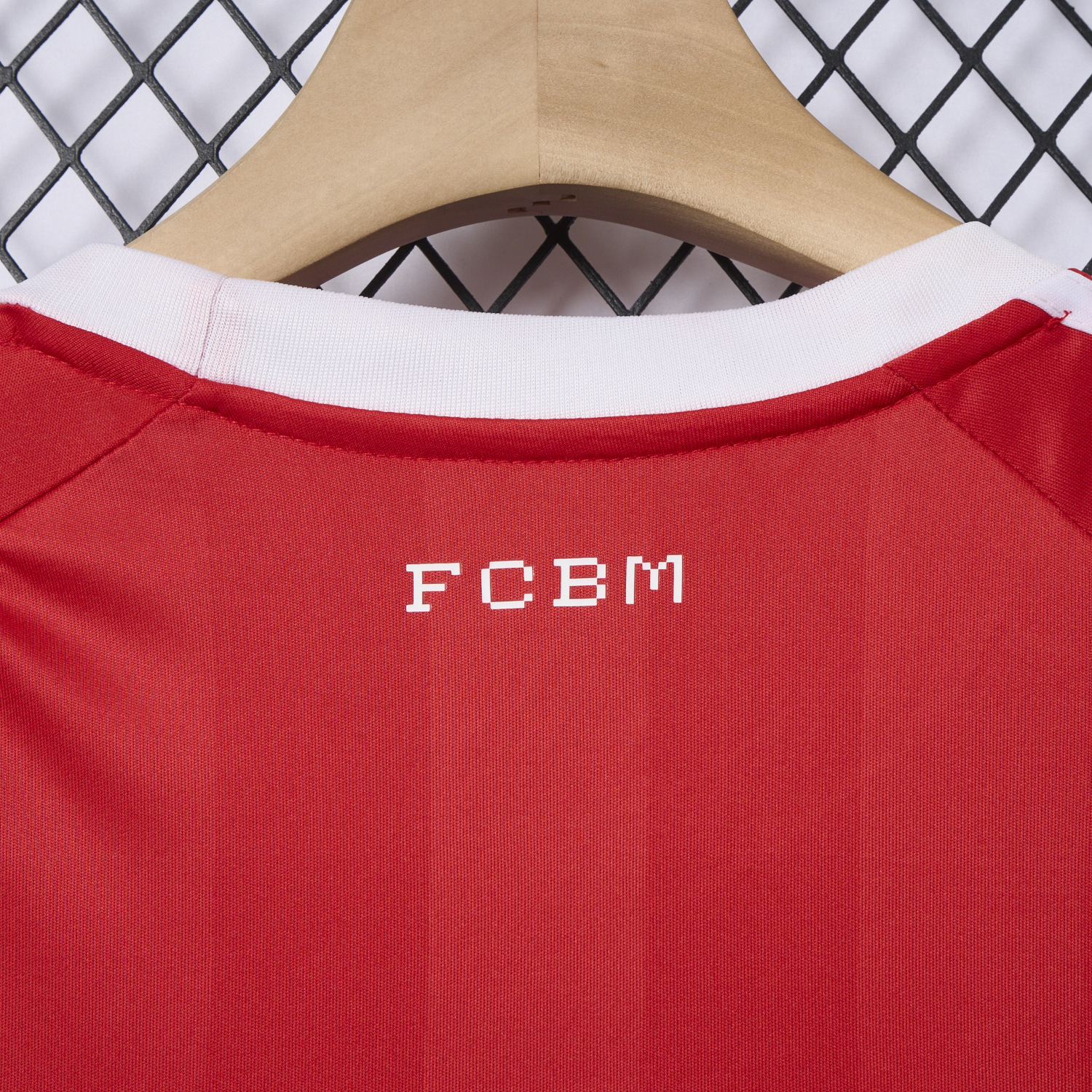 AlphaJersey-Bayern Munich 25-26 Red Trefoil Goalkeeper Jersey - Fans Version
