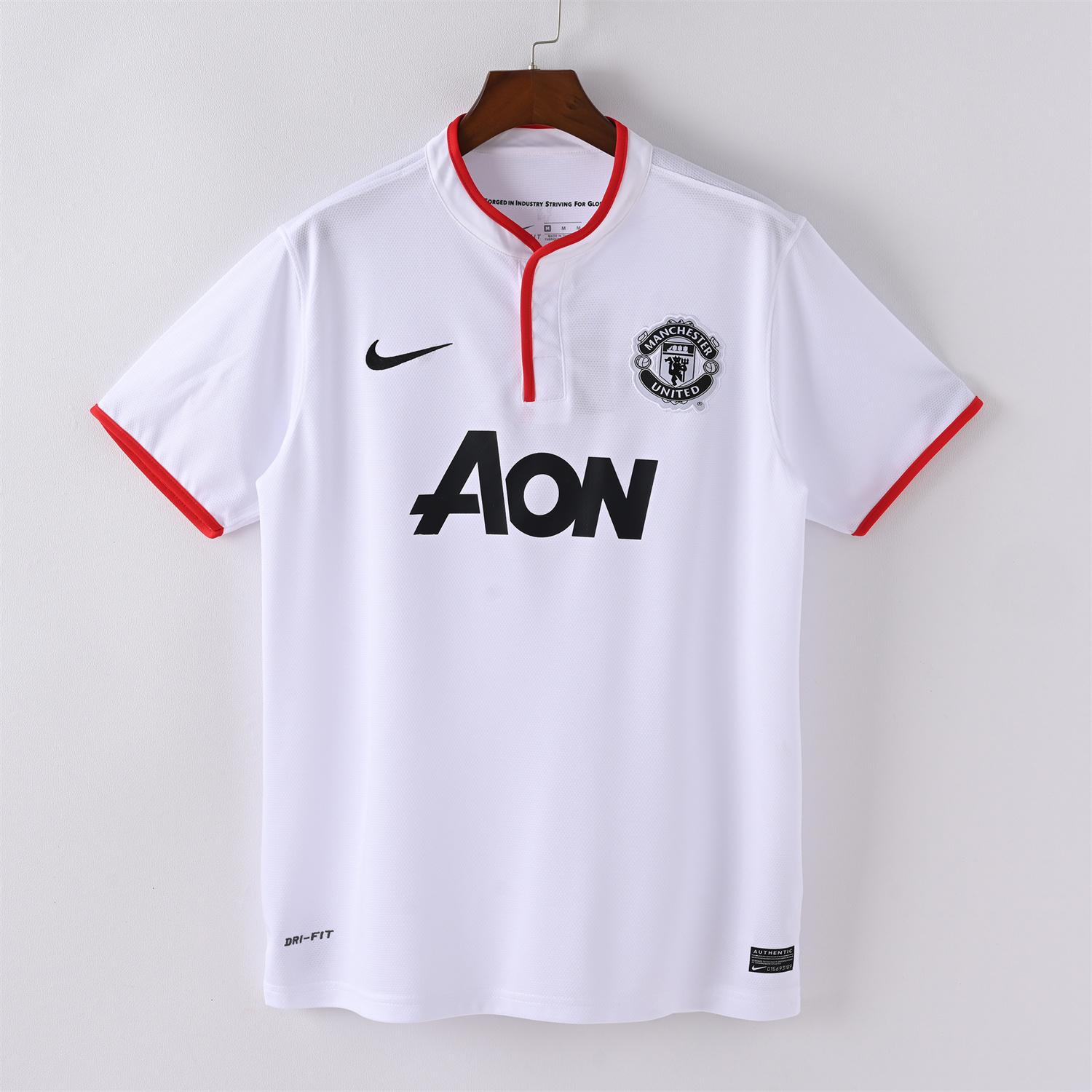 AlphaJersey-Retro Manchester United 12-13 Away Jersey