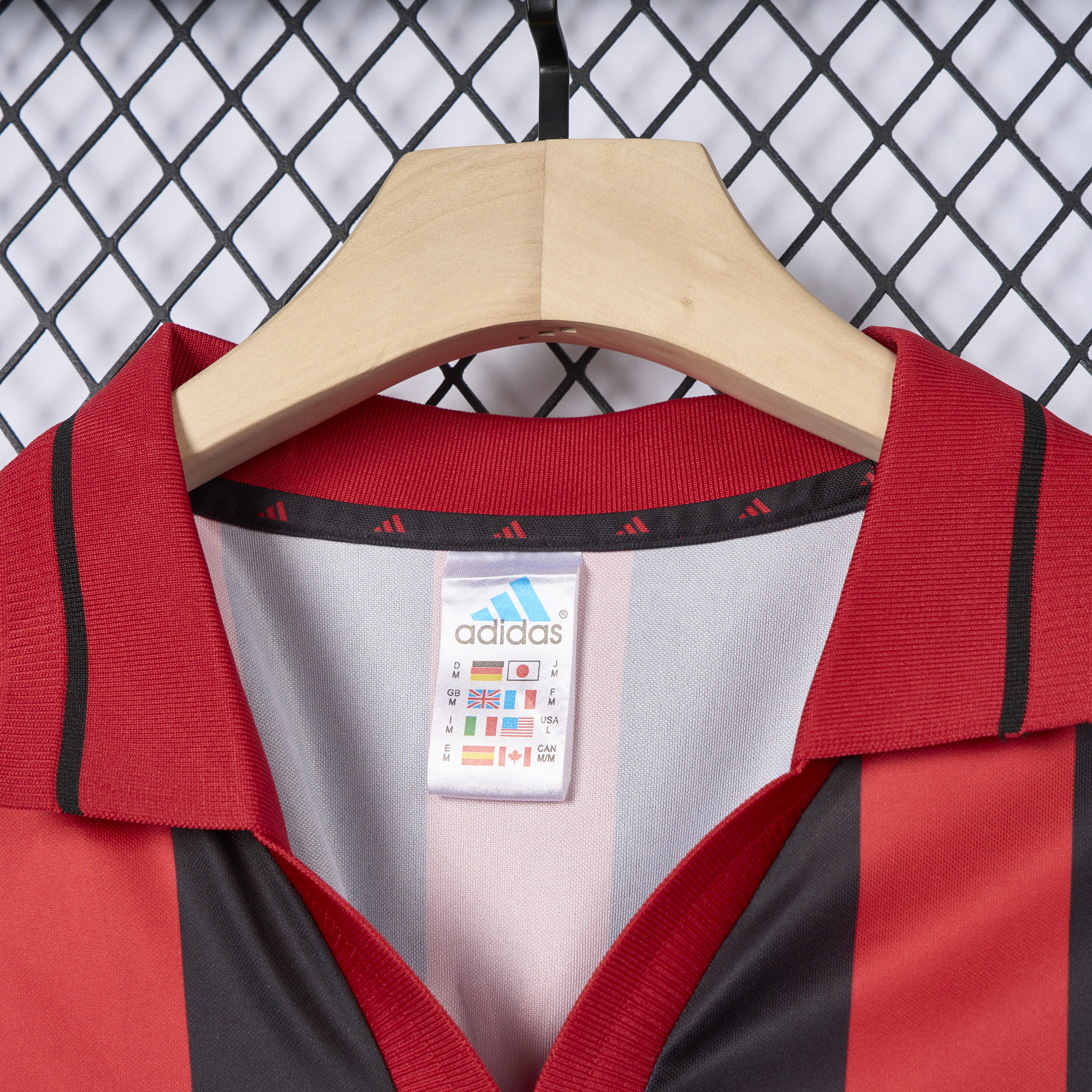 AlphaJersey-Retro Bayer 04 Leverkusen 2001-02 Home Jersey