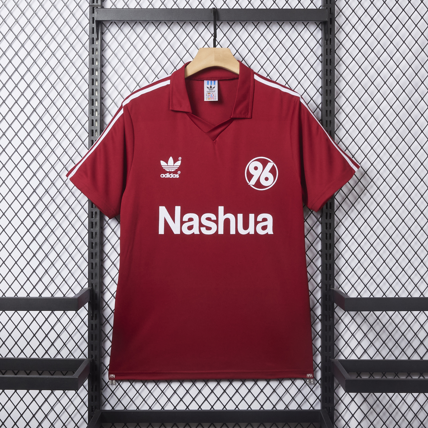 AlphaJersey-Retro Hannover 96 1991-92 Home Jersey