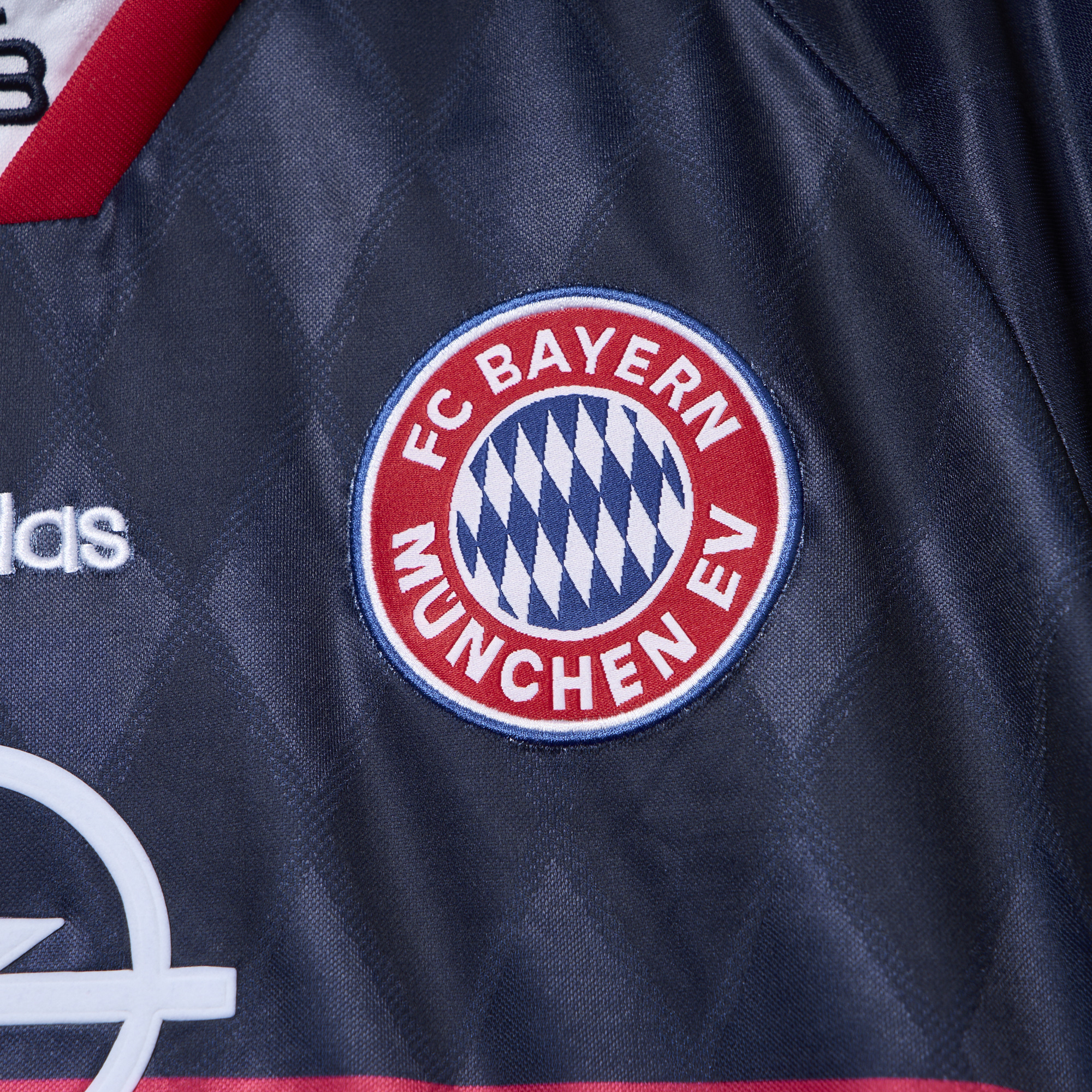 AlphaJersey-Retro Bayern Munich 1997-99 Home Stadium Jersey