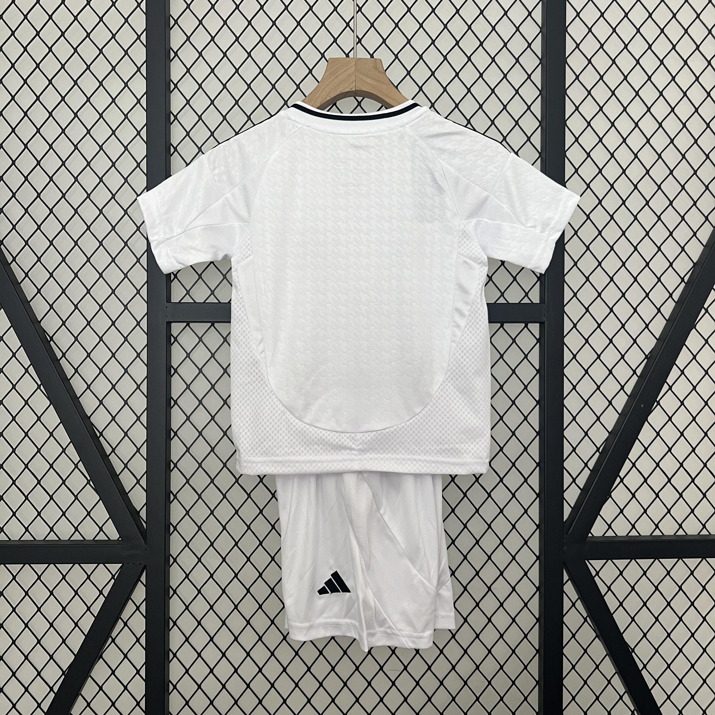 Socce Jerseys-topleaguejerseys.com