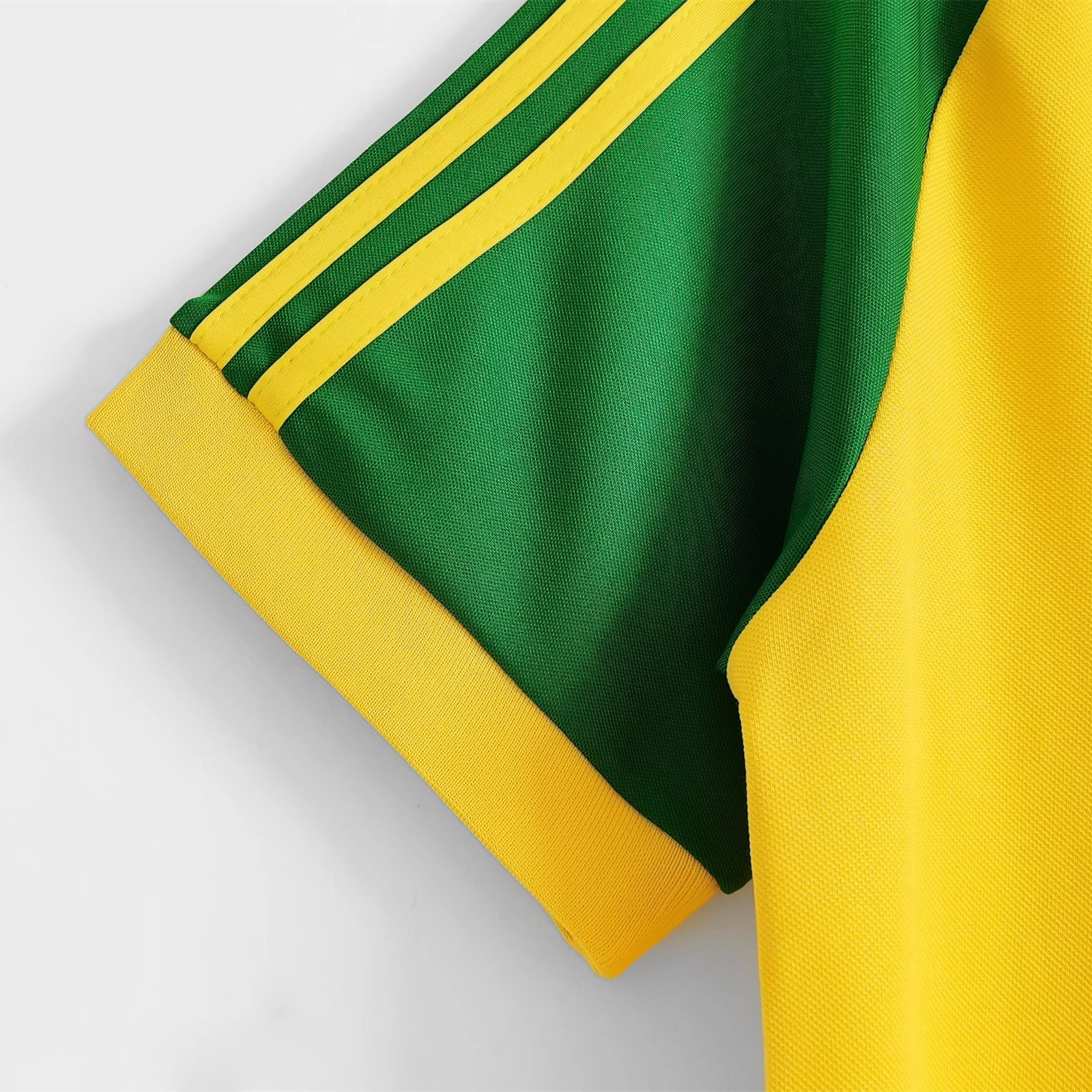 AlphaJersey-Retro Wales 1982 Away Stadium Jersey