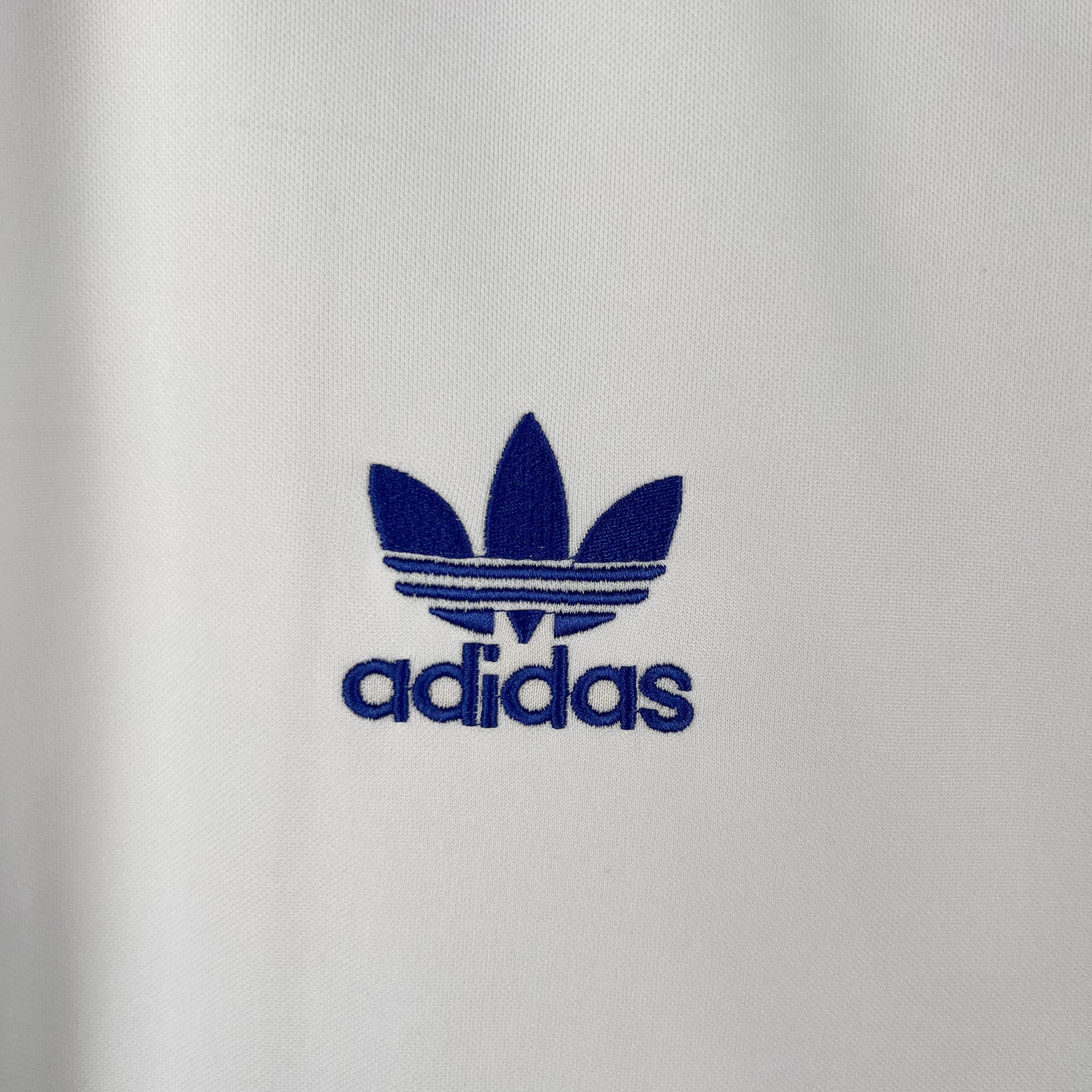 AlphaJersey-Retro Finland 1982 Home Stadium Jersey