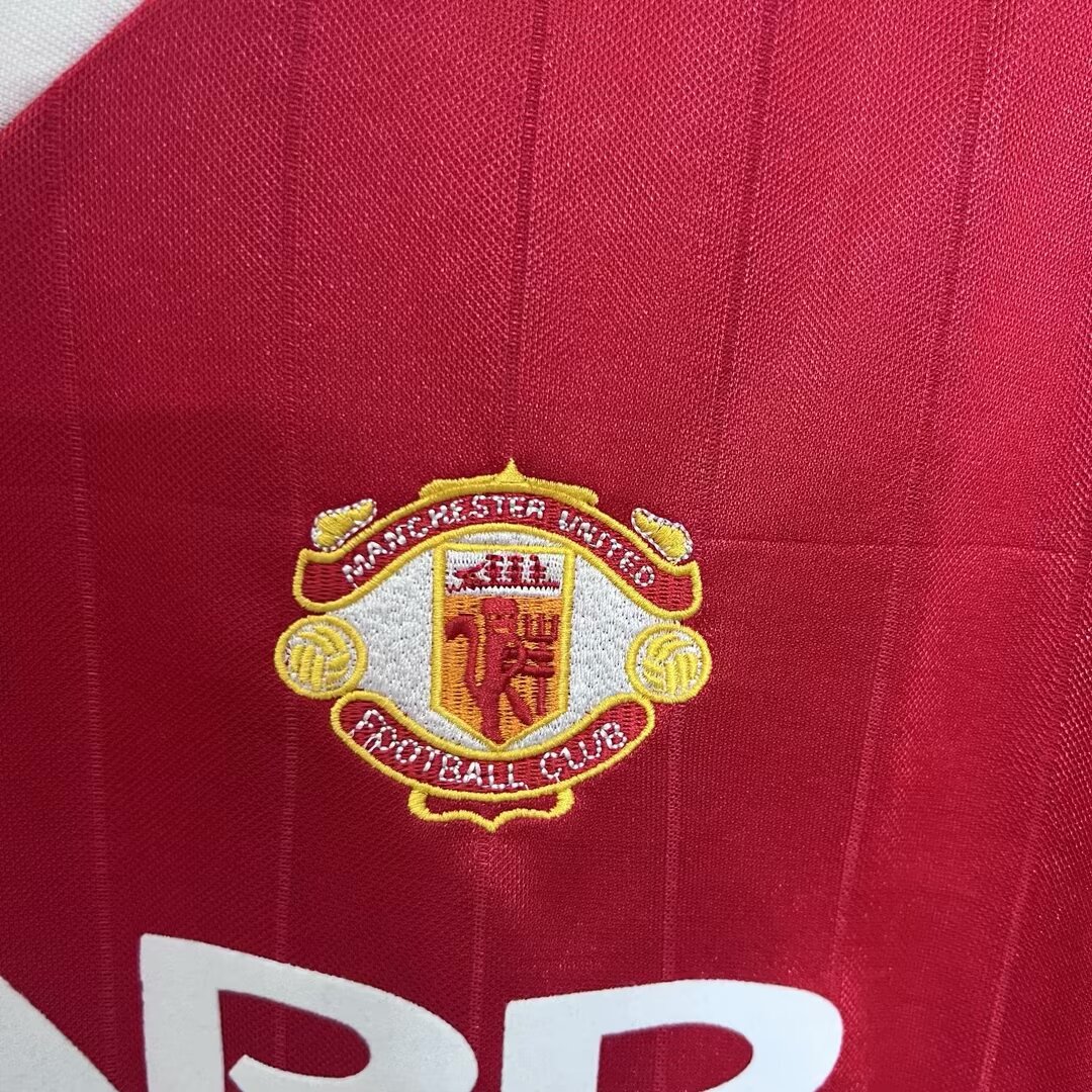AlphaJersey-Retro Manchester United 82-83 Home Stadium Jersey