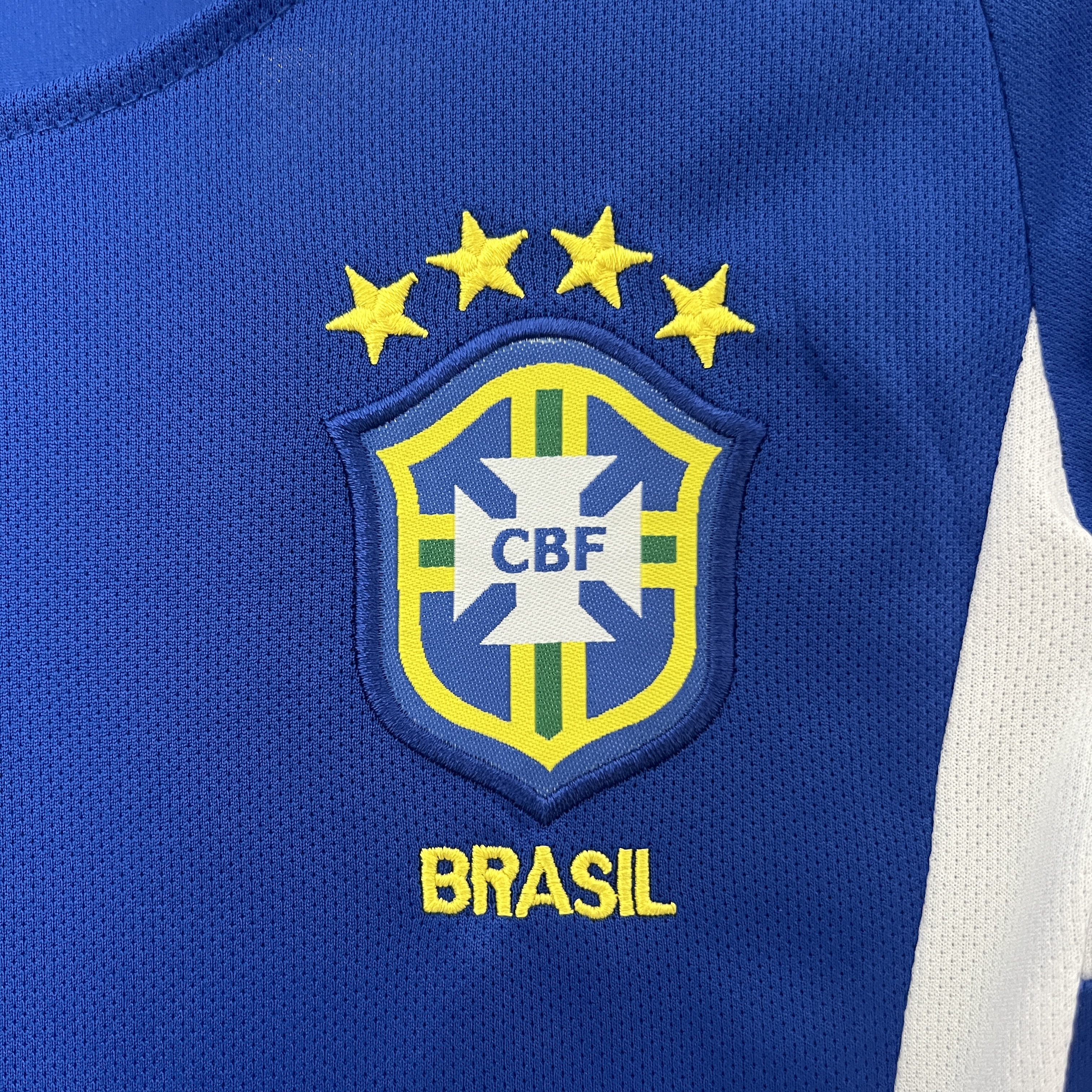 AlphaJersey-Retro Brazil 2002 Away Stadium Kids Kit