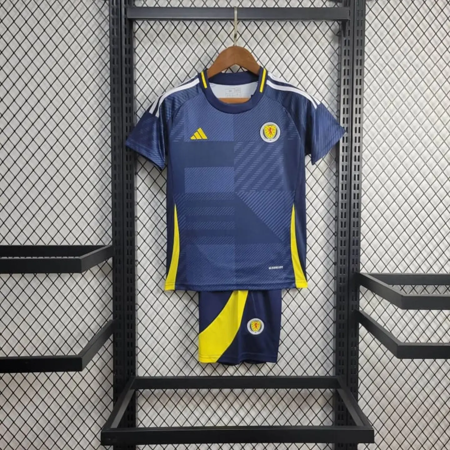 Socce Jerseys-topleaguejerseys.com