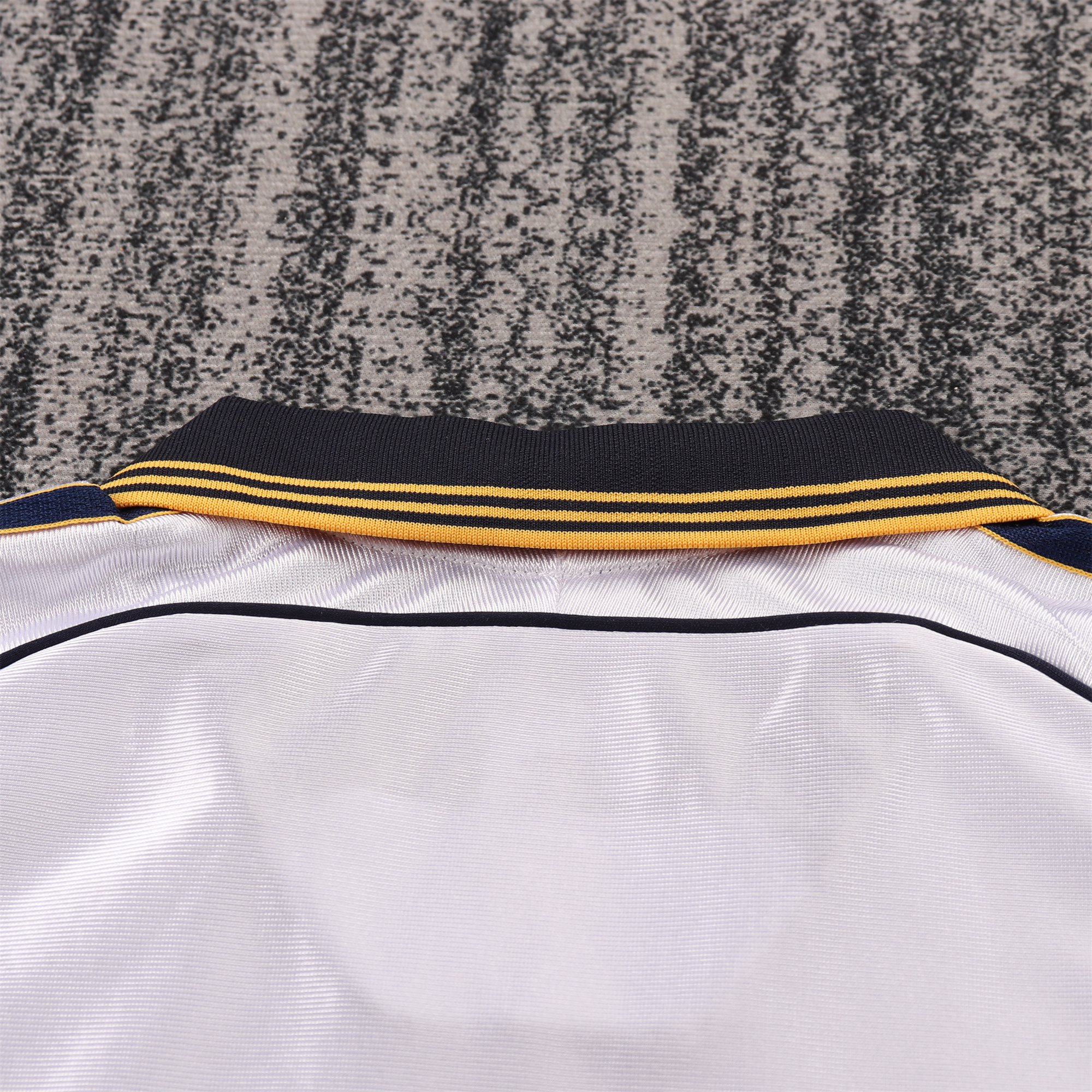 AlphaJersey-Retro Real Madrid 1998-00 Home Kids Kit