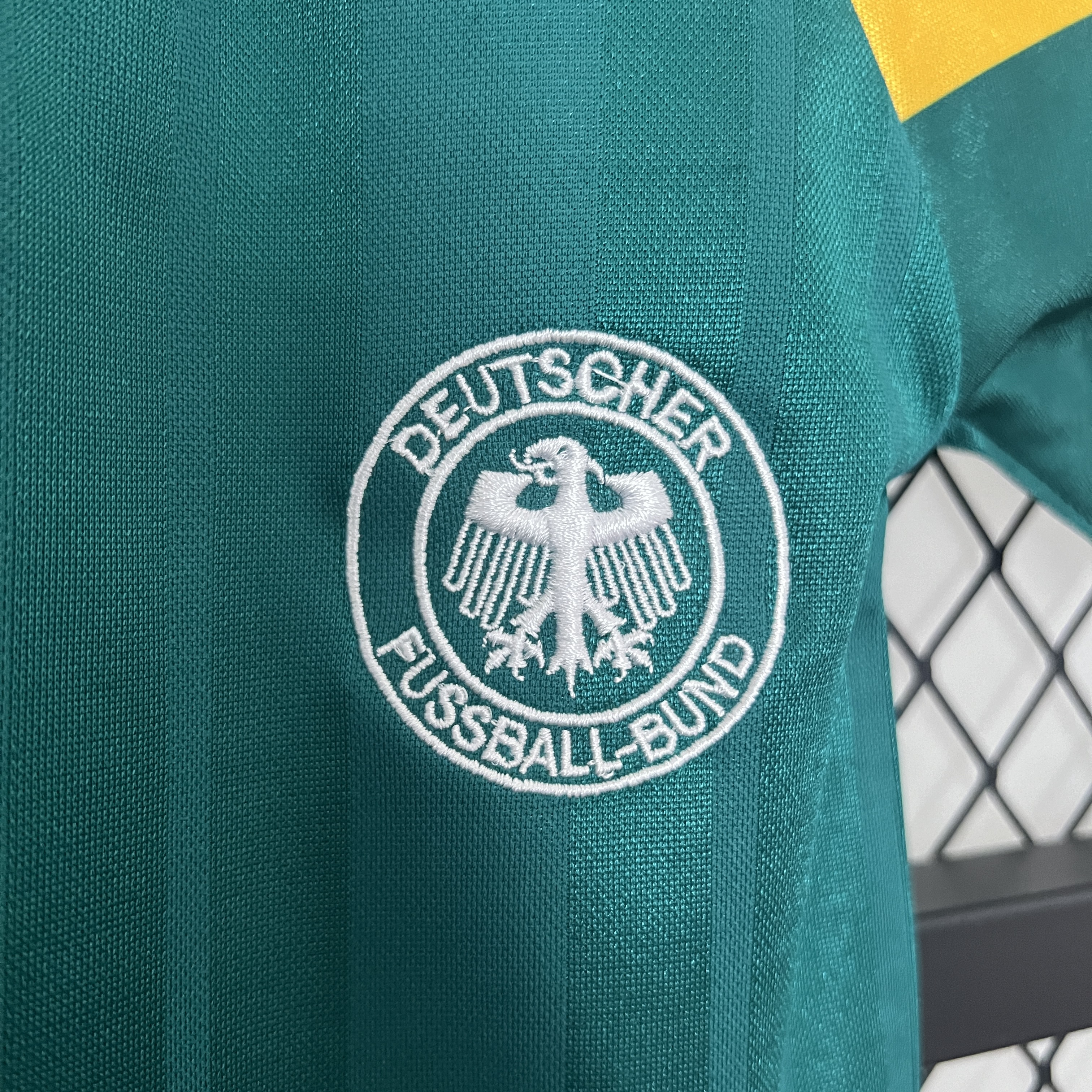 AlphaJersey-Retro Germany 1992 Away Stadium Kids Kit
