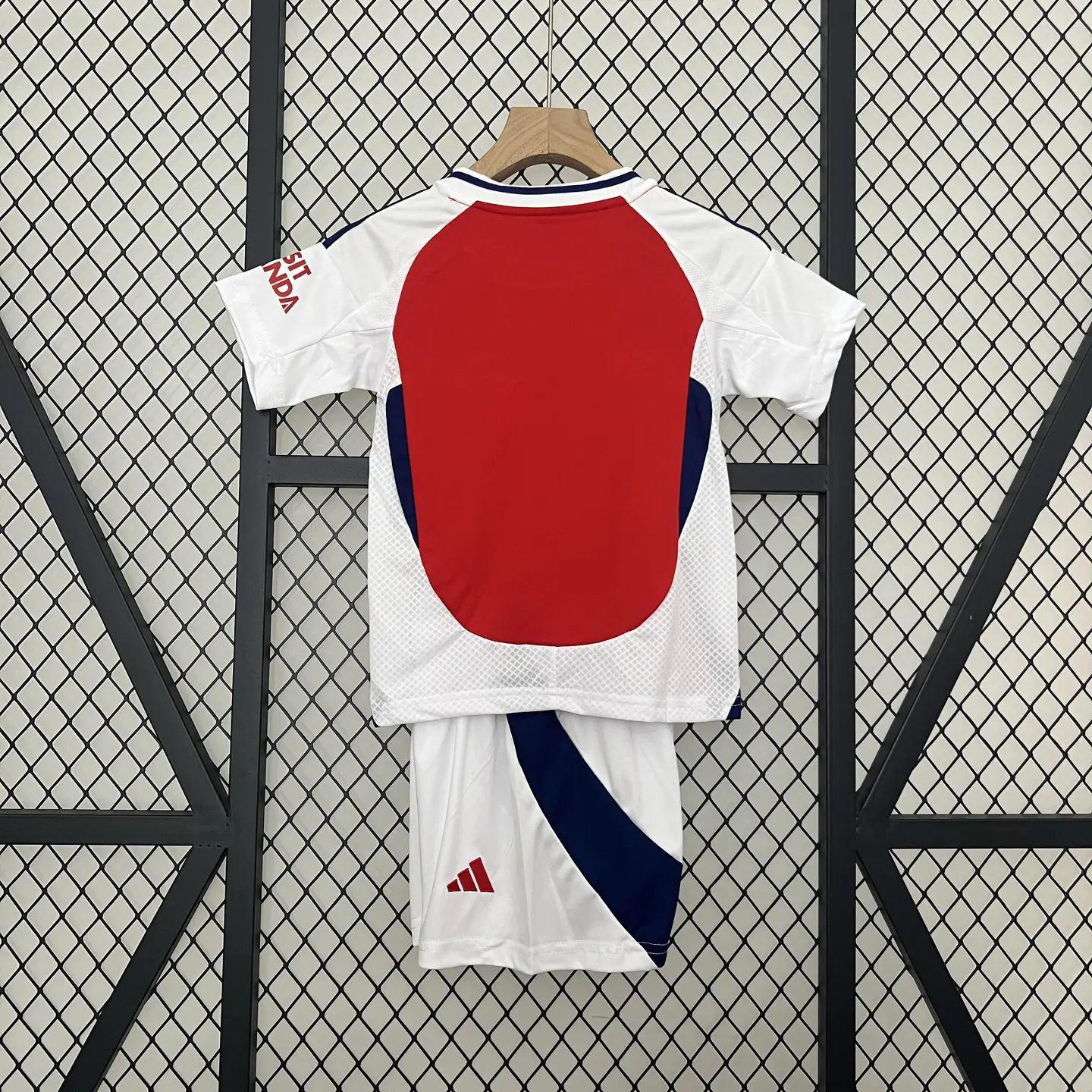Socce Jerseys-topleaguejerseys.com