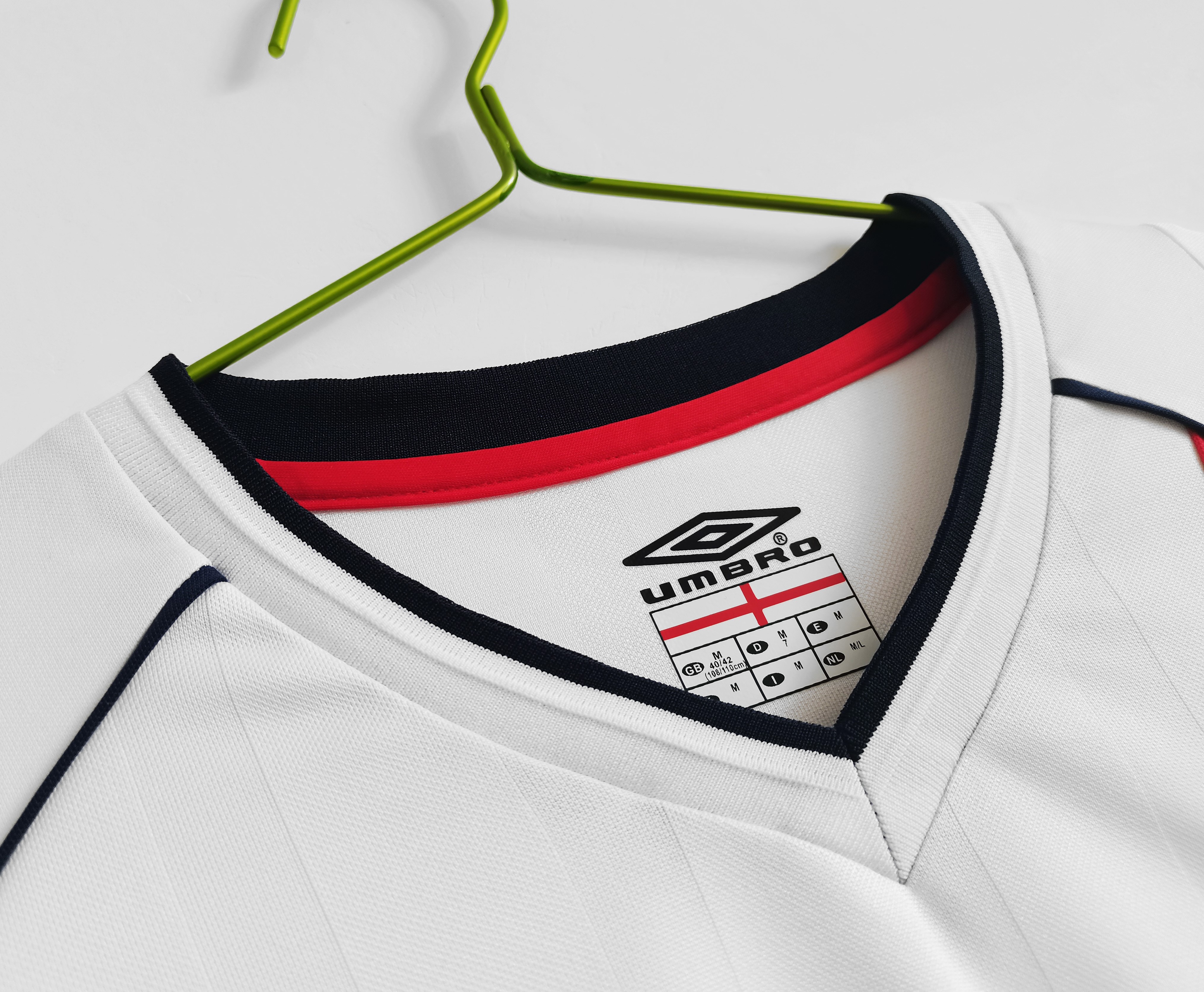 AlphaJersey-Retro England 2002 Home Stadium Long Sleeve Jersey