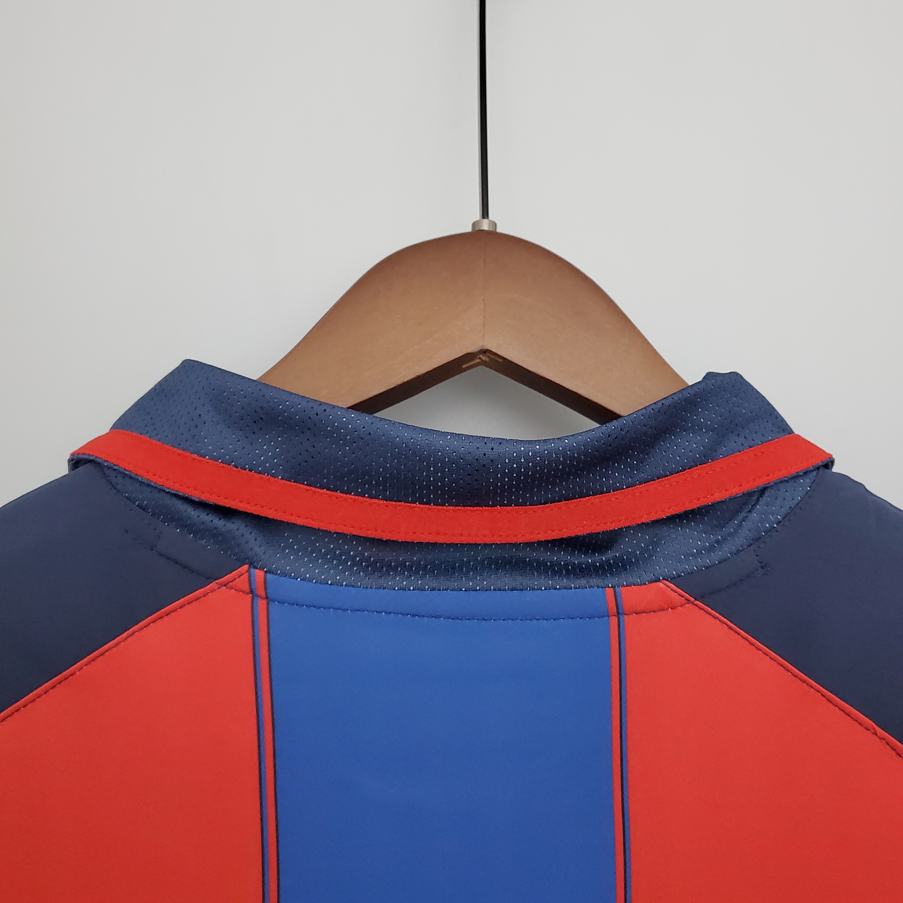 AlphaJersey-Retro Barcelona 03-04 Home Stadium Jersey