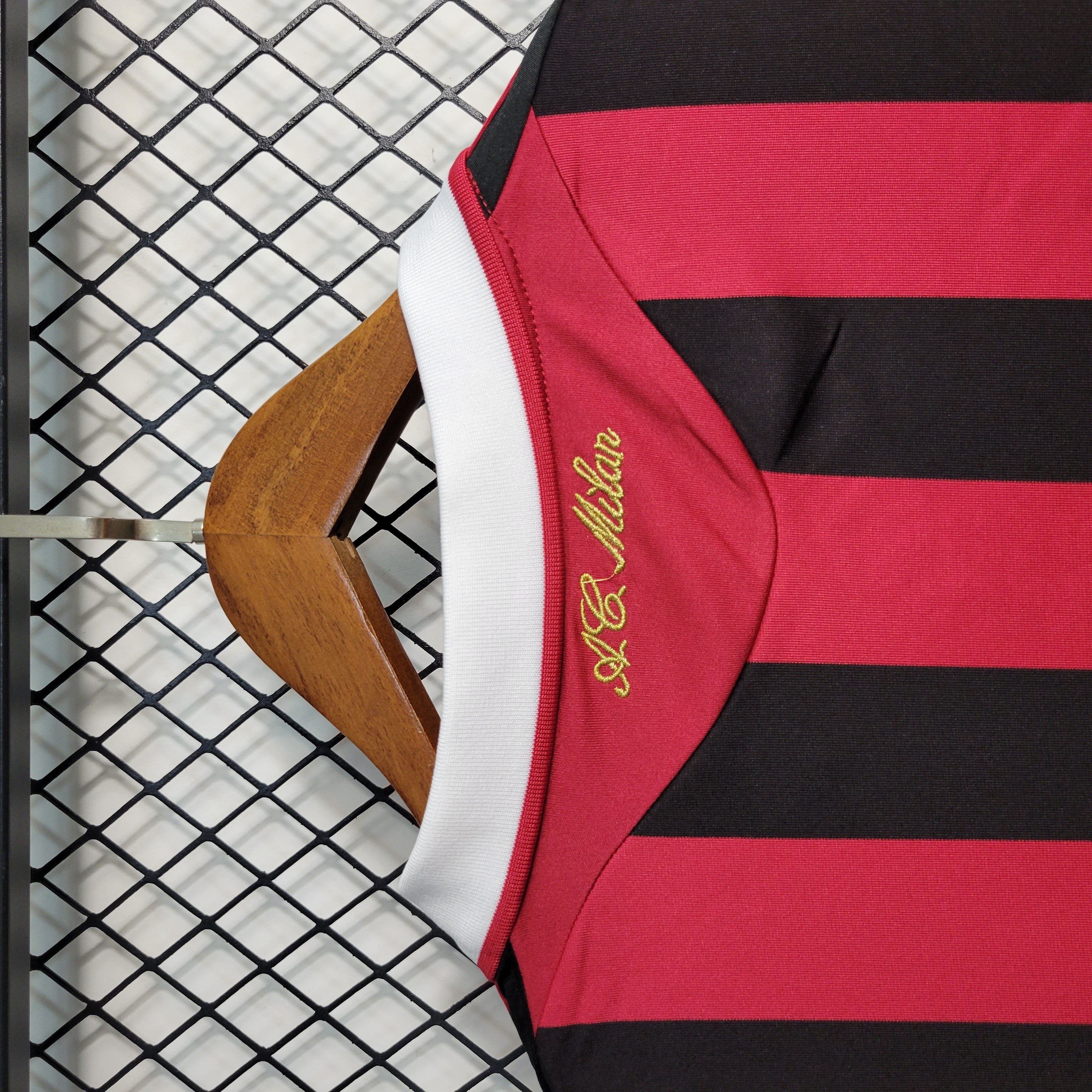 AlphaJersey-Retro AC Milan 2009-10 Home Stadium Jersey