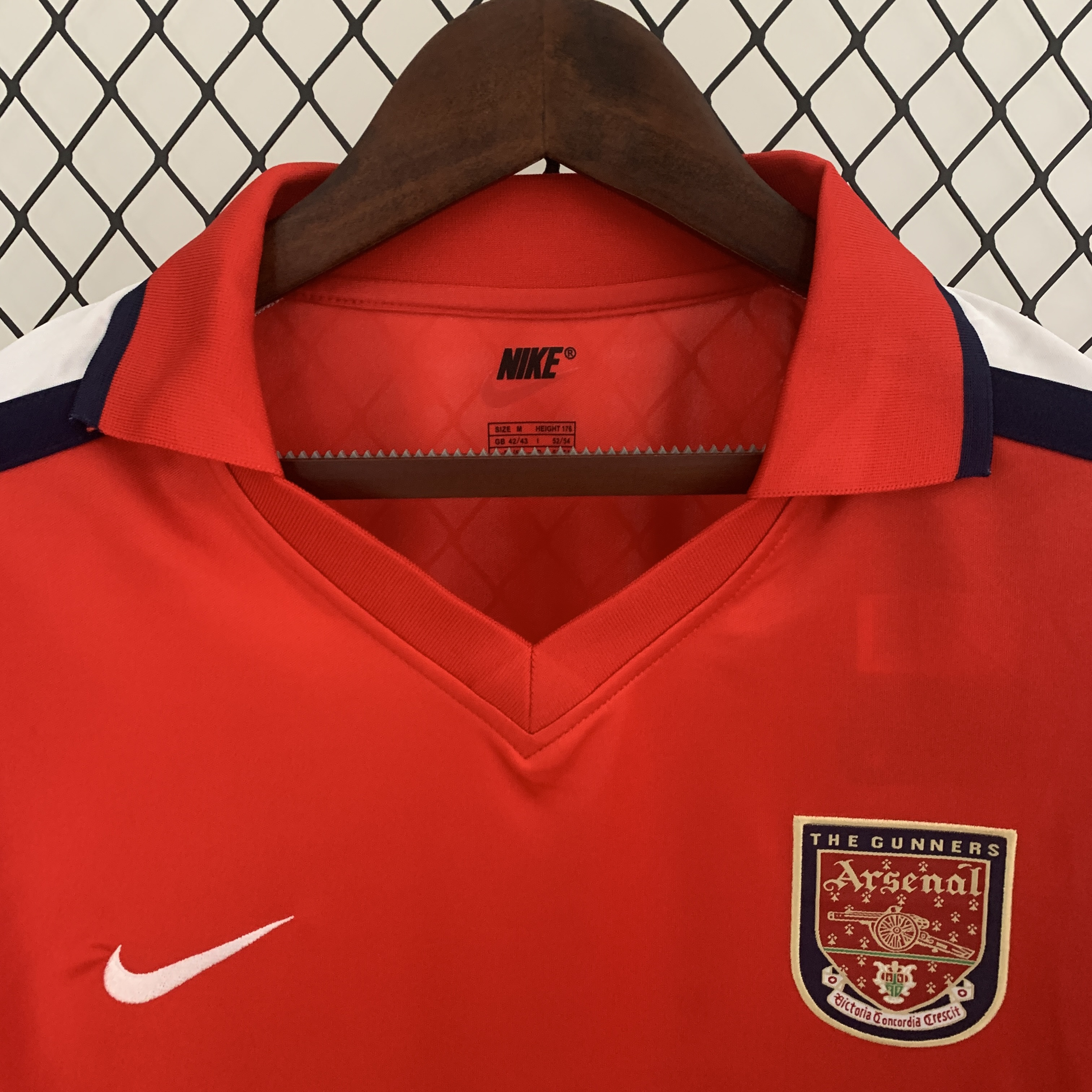 AlphaJersey-Retro Arsenal 01-02 Home Stadium Jersey