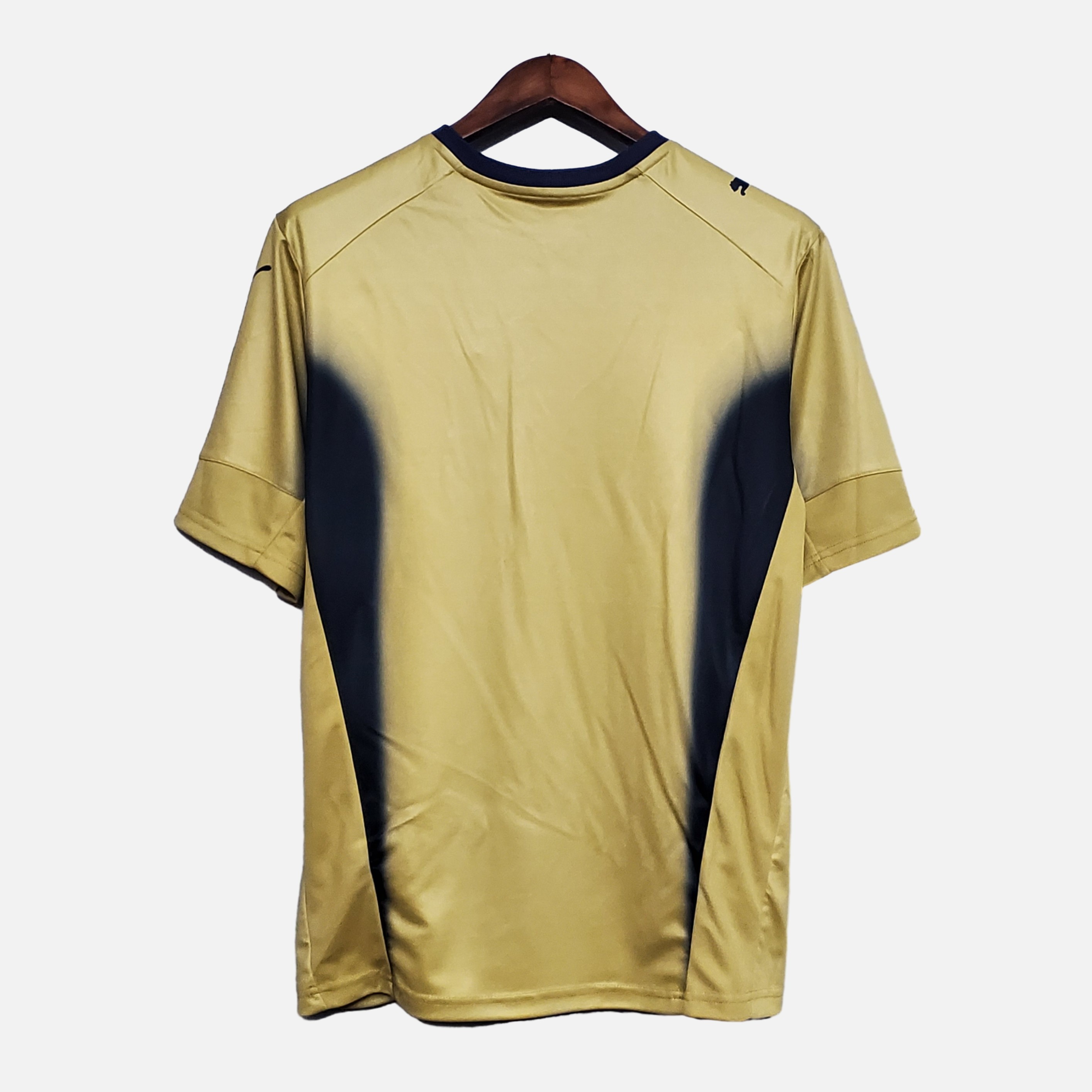 AlphaJersey-Retro Italy 2006 Golden Goalkeeper Jersey