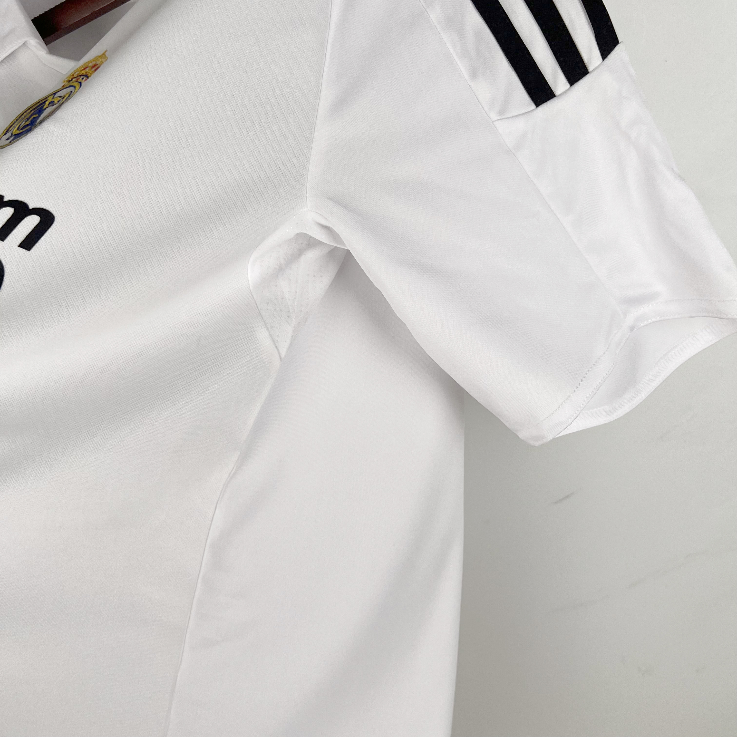 AlphaJersey-Retro Real Madrid 08-09 Home Stadium Jersey