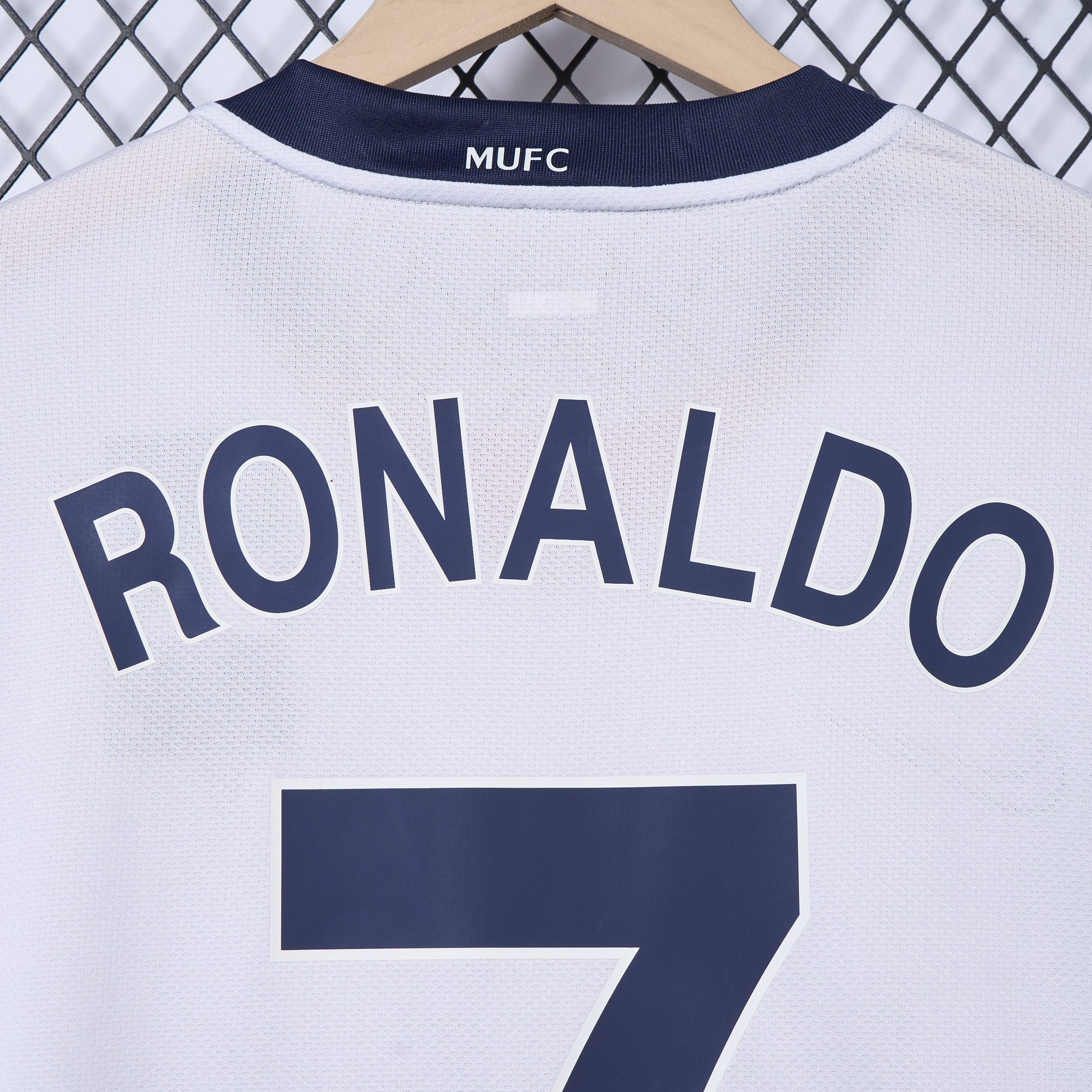 AlphaJersey-Retro Manchester United 08-09 Away Long Sleeve Jersey