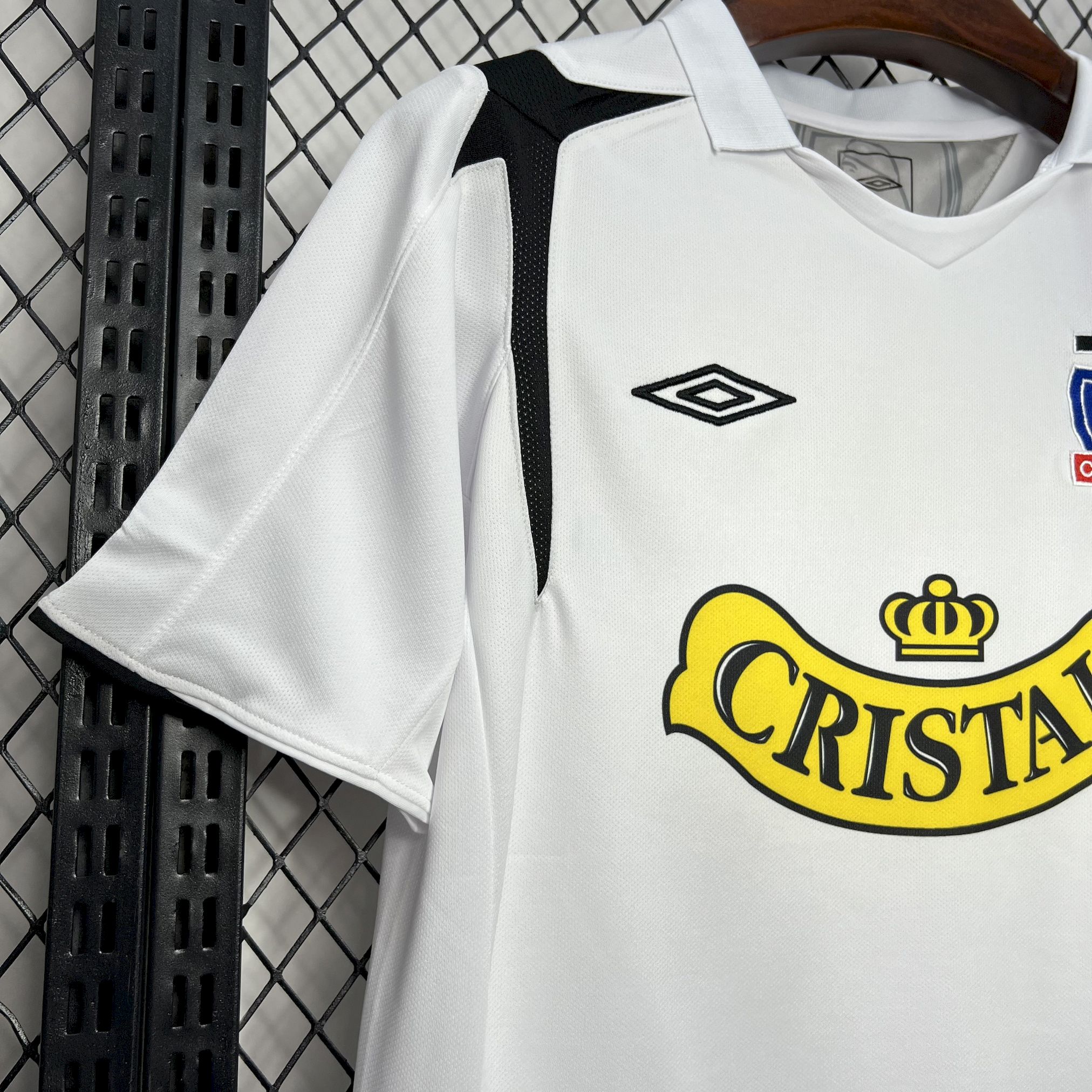 AlphaJersey-Retro Colo Colo 2006 Home Jersey