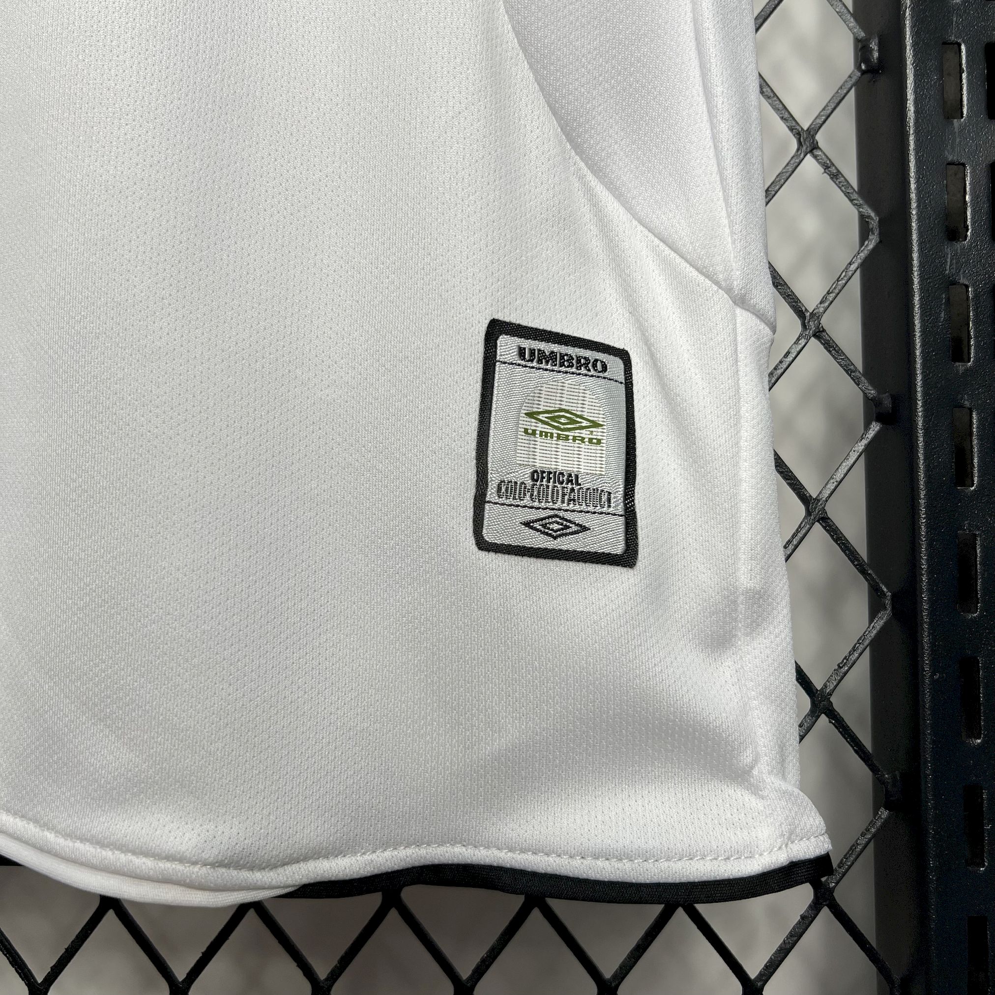 AlphaJersey-Retro Colo Colo 2006 Home Jersey