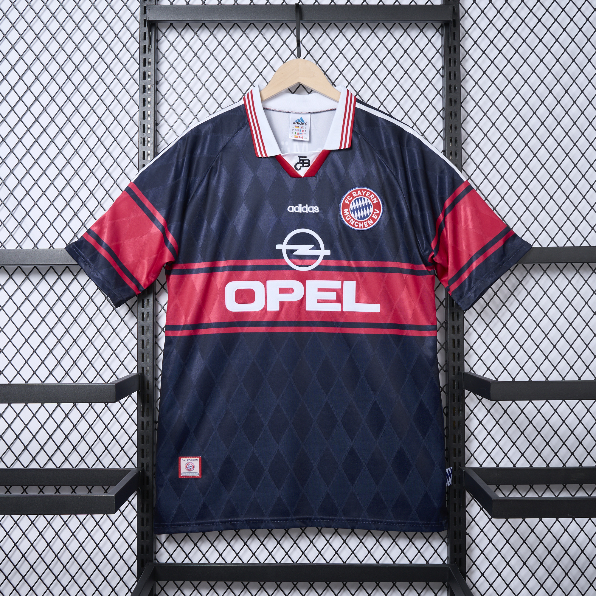 AlphaJersey-Retro Bayern Munich 1997-99 Home Stadium Jersey