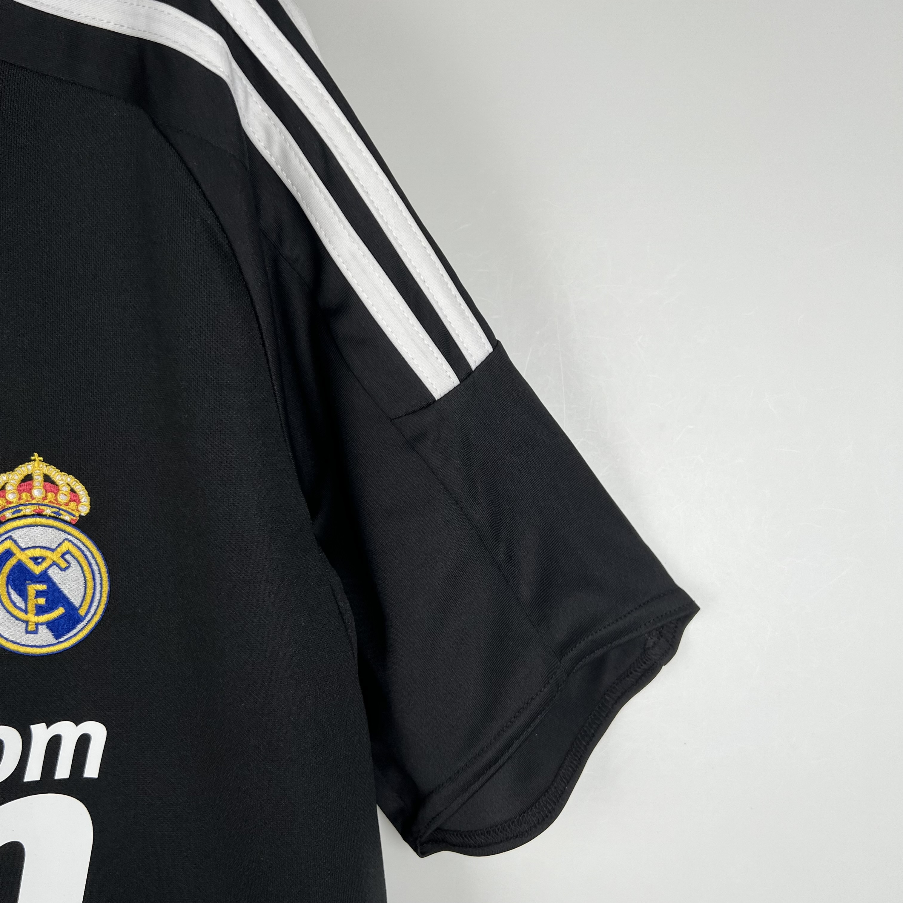 AlphaJersey-Retro Real Madrid 08-09 Third Jersey