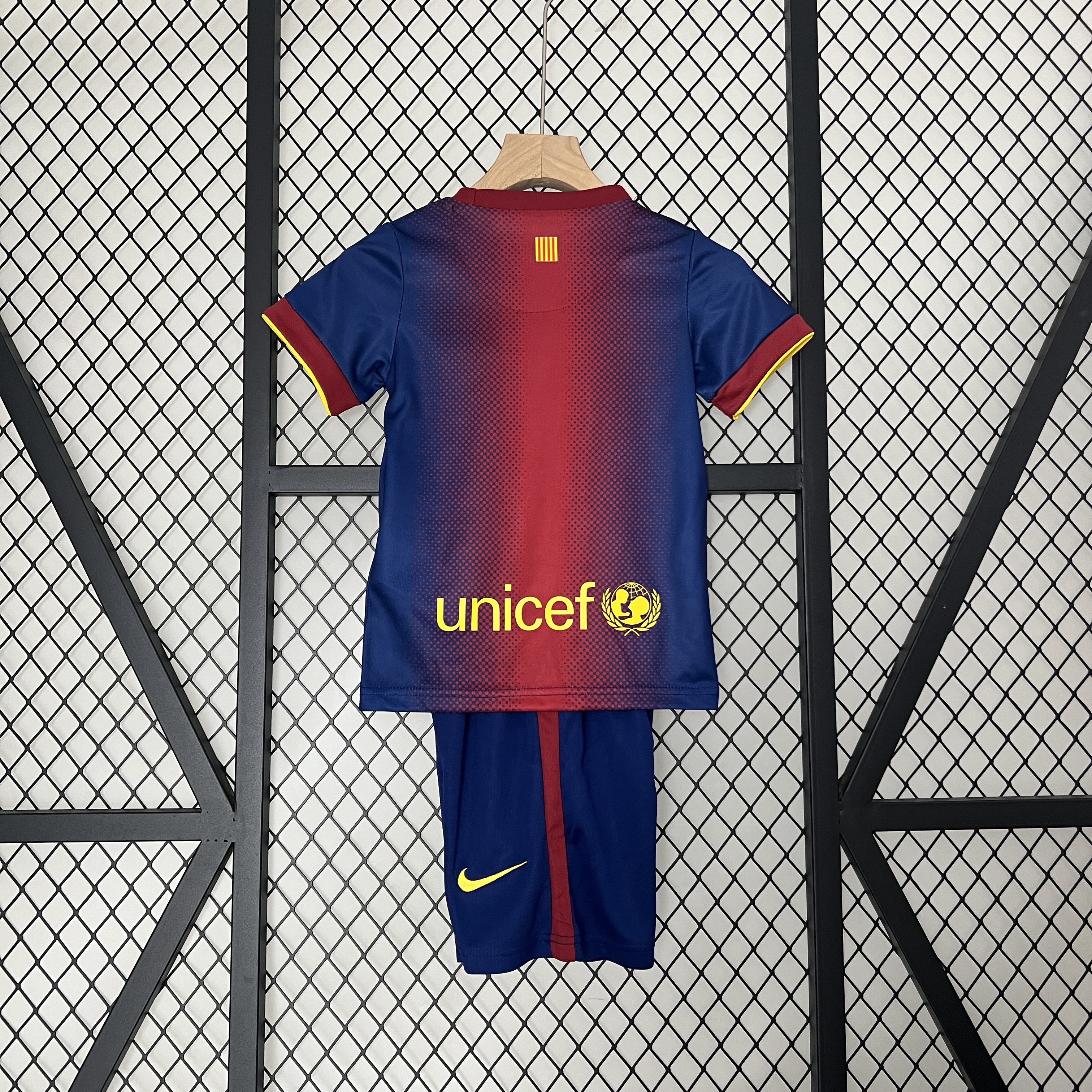 AlphaJersey-Retro Barcelona 2012-13 Home Stadium Kids Kit