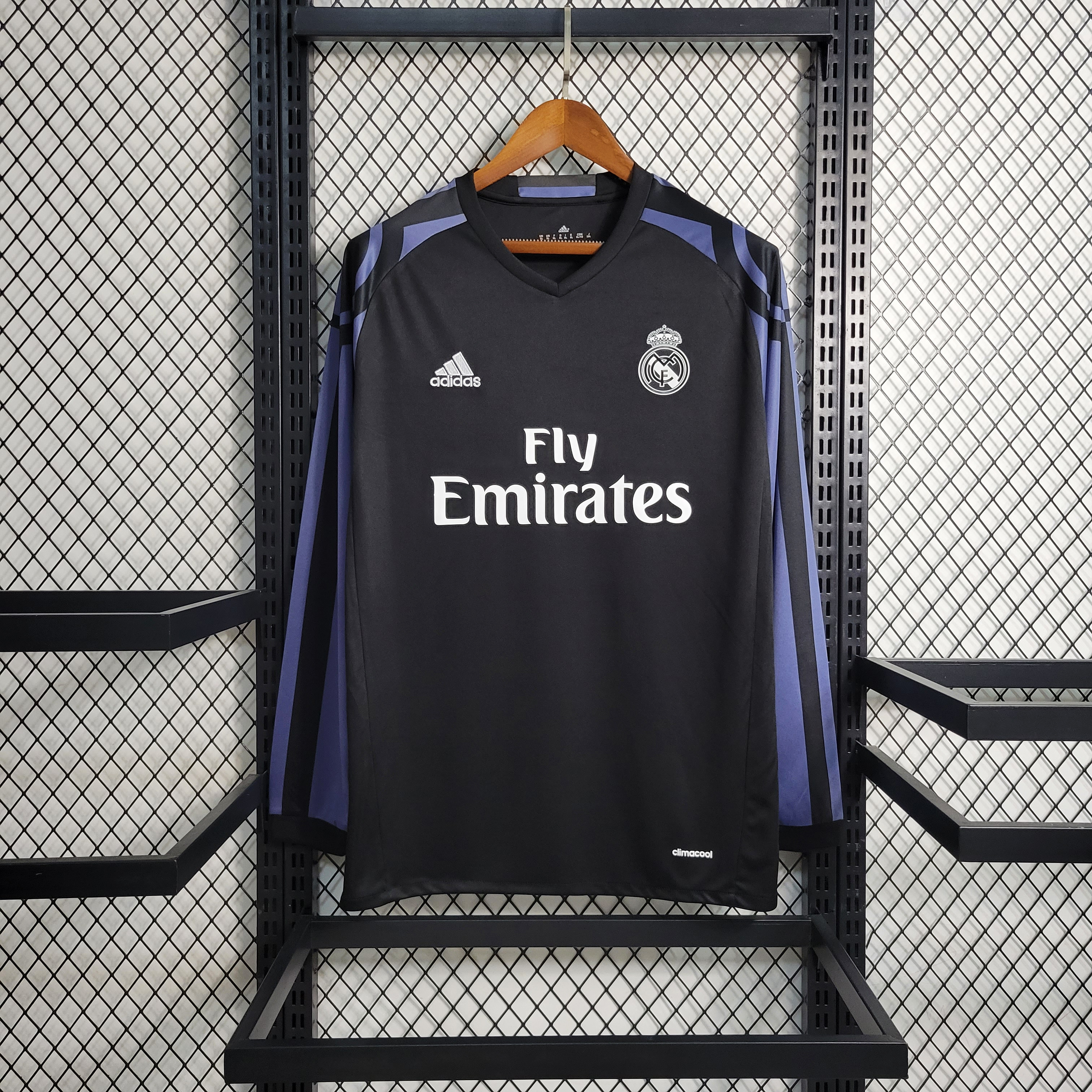 AlphaJersey-Retro Real Madrid 16-17 Third Long Sleeve Jersey