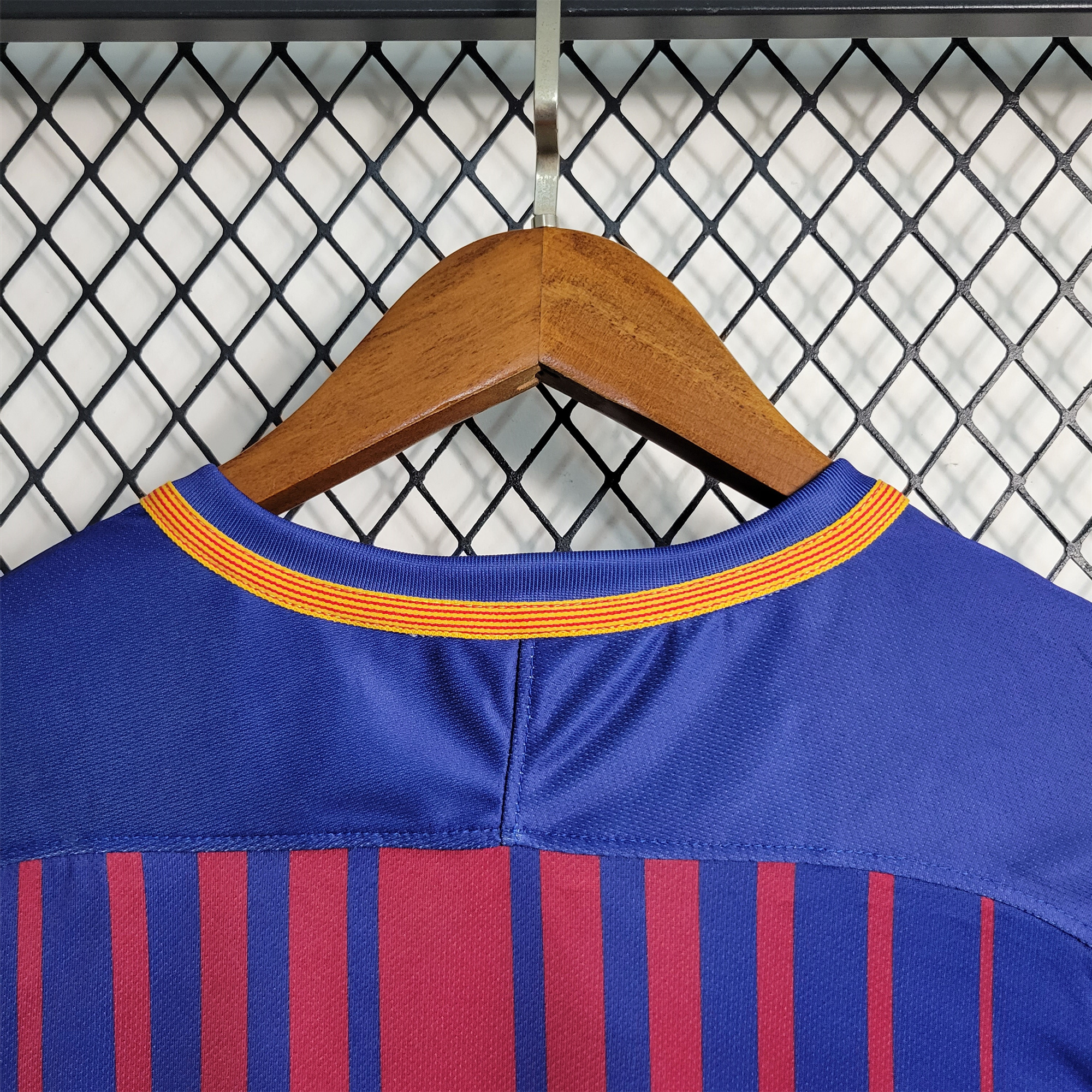 AlphaJersey-Retro Barcelona 17-18 Home Stadium Jersey
