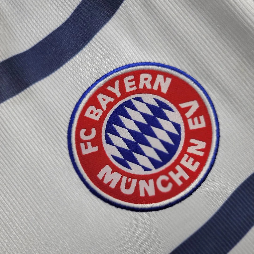 AlphaJersey-Retro Bayern Munich 1998-00 Away Jersey