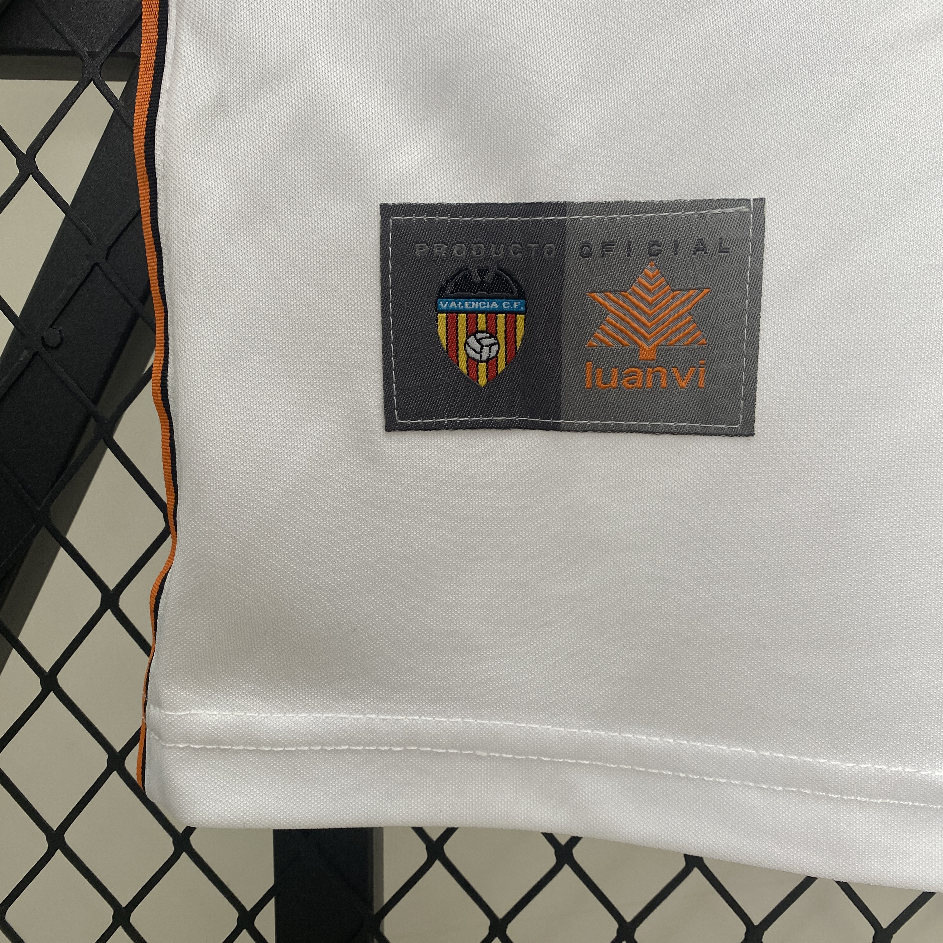 AlphaJersey-Retro Valencia 1999-00 Home Jersey