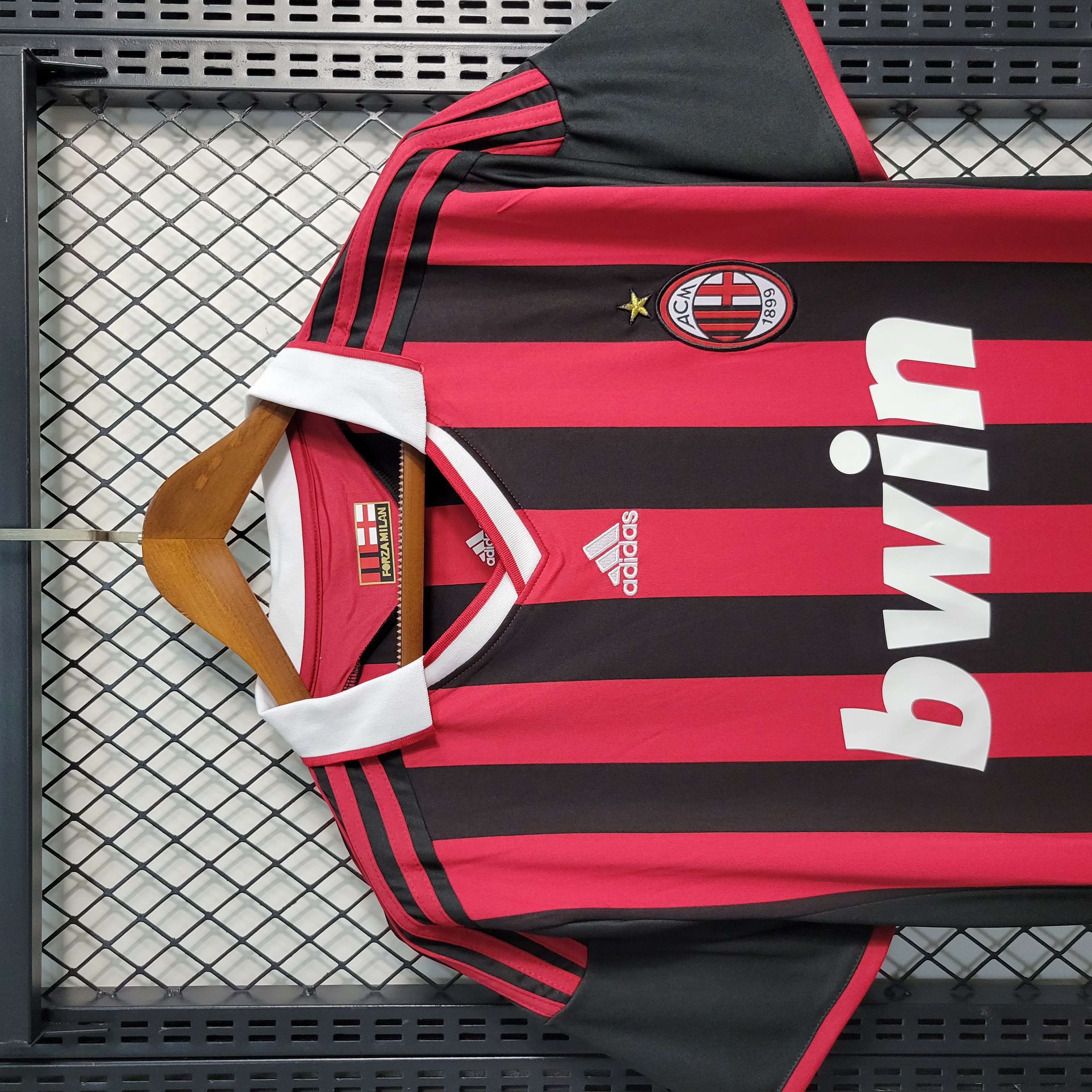 AlphaJersey-Retro AC Milan 2009-10 Home Stadium Jersey