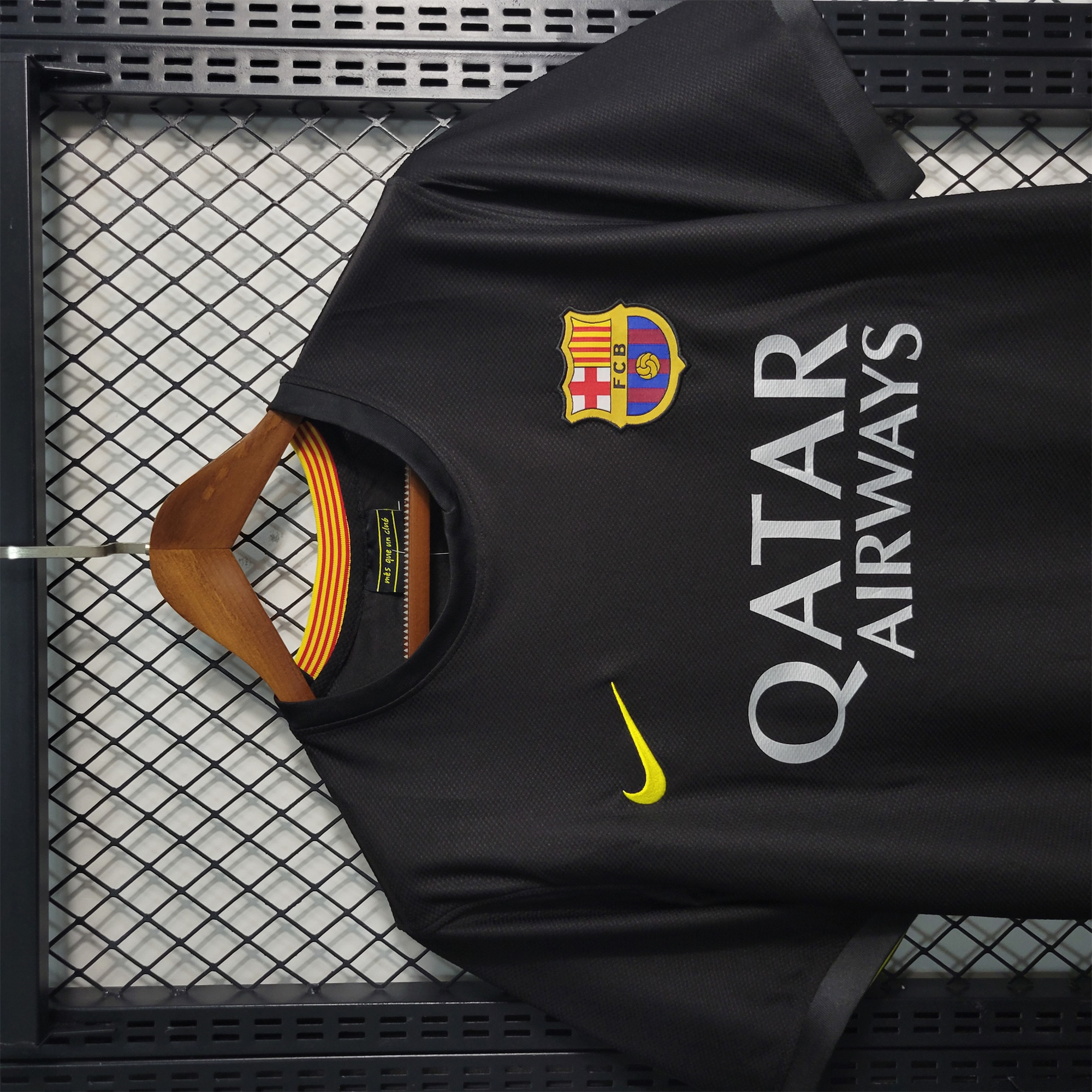 AlphaJersey-Retro Barcelona 13-14 Third Jersey