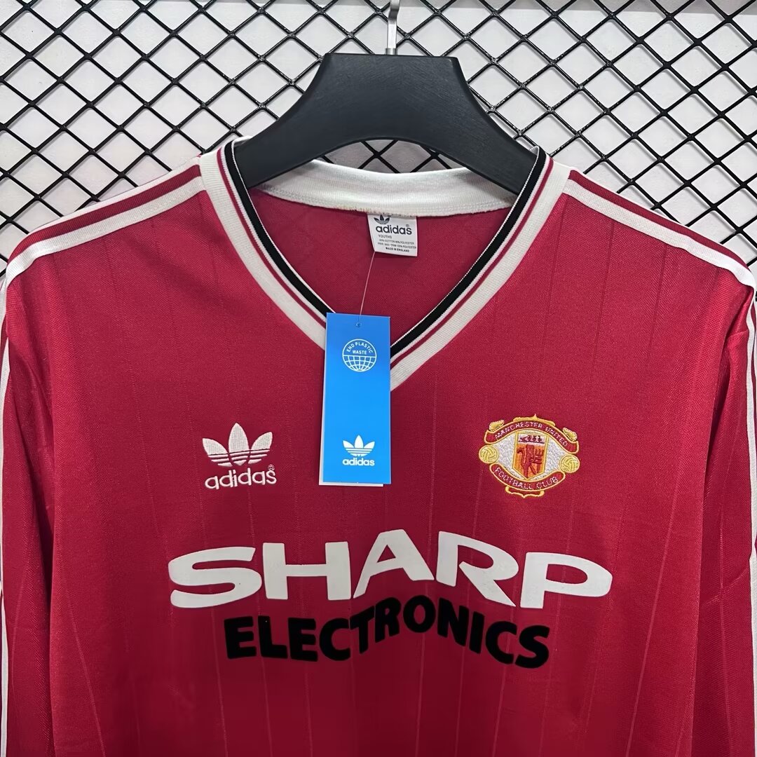AlphaJersey-Retro Manchester United 82-83 Home Long Sleeve Jersey